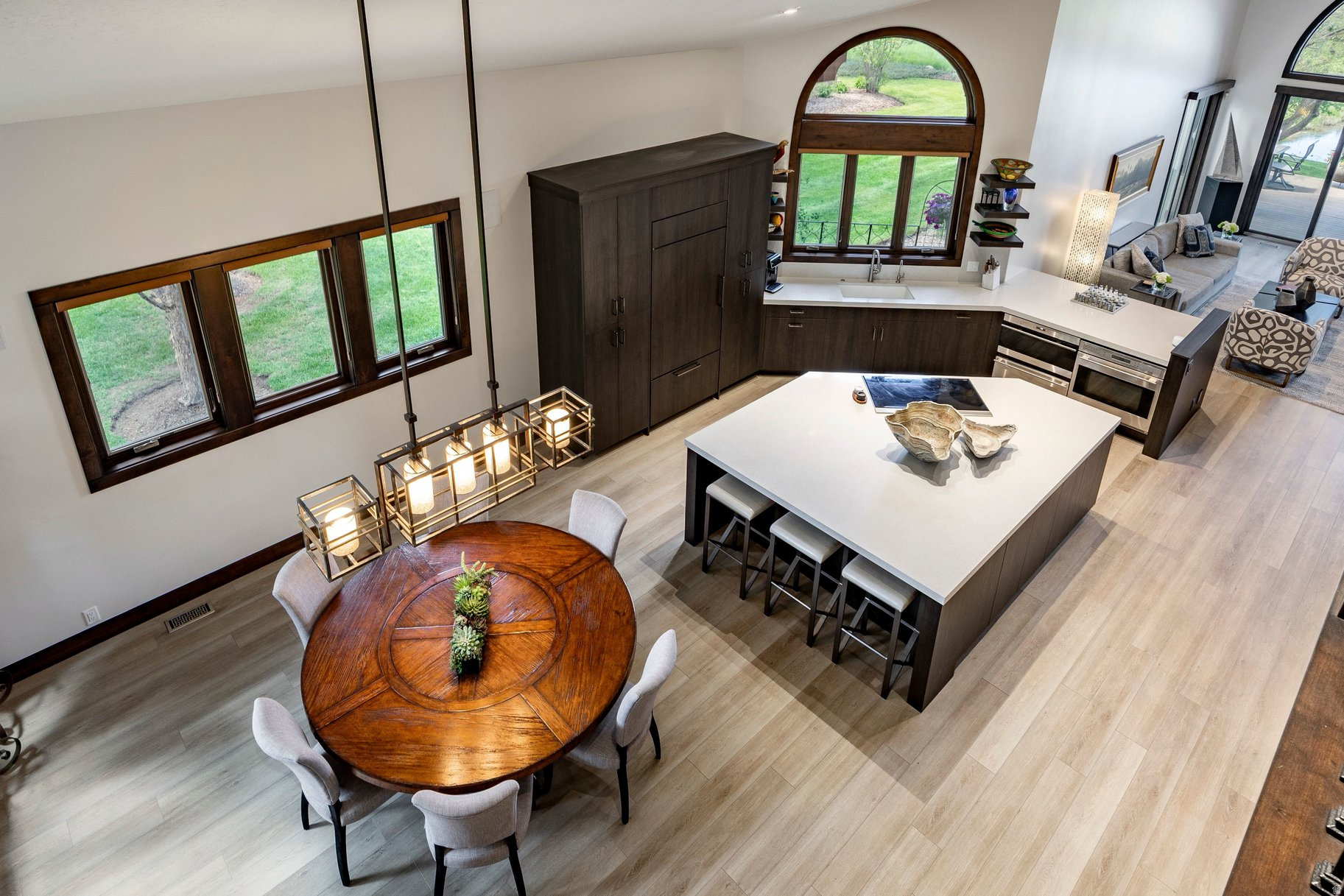 FOUR LAKES VILLAGE - Residential