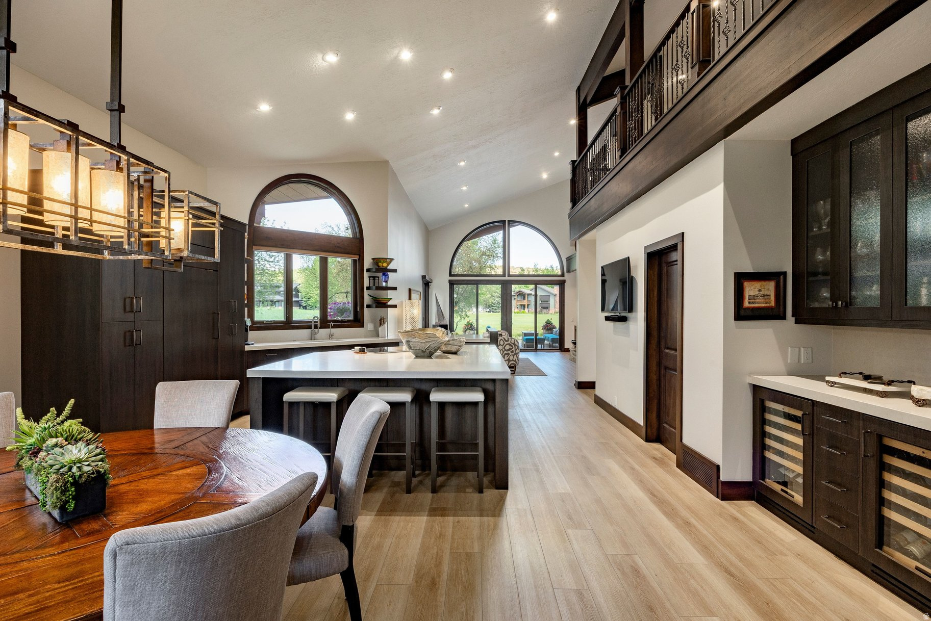 FOUR LAKES VILLAGE - Residential