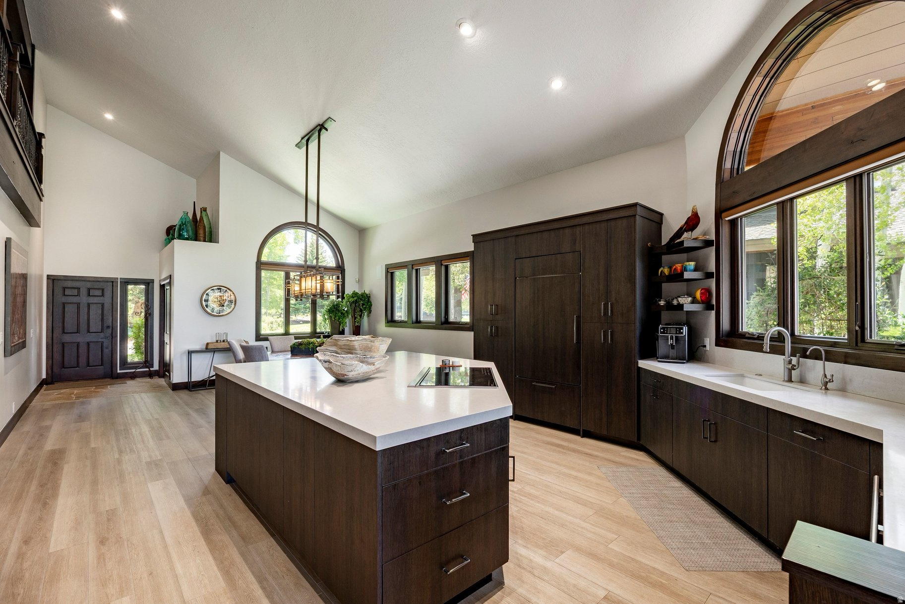 FOUR LAKES VILLAGE - Residential