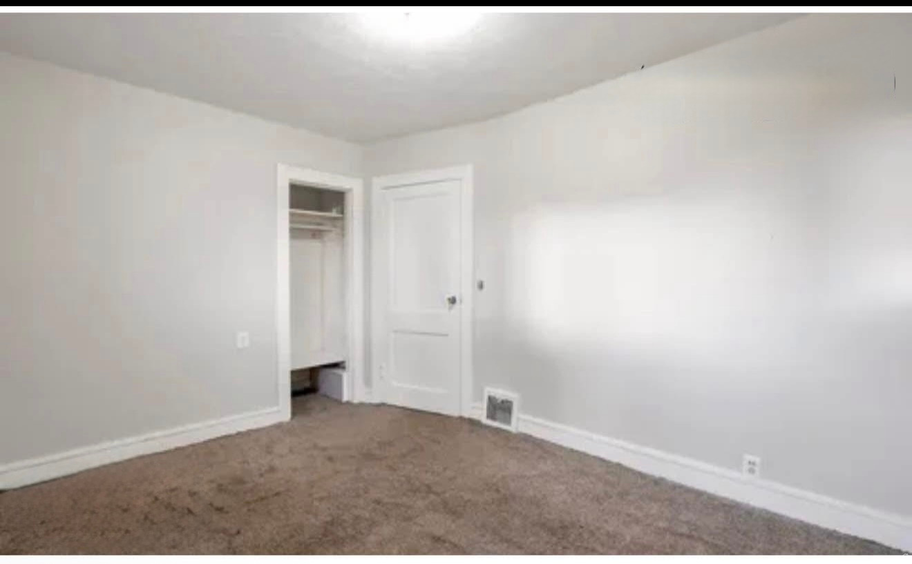 ROCKEFELLER SUBDIVIS - Residential
