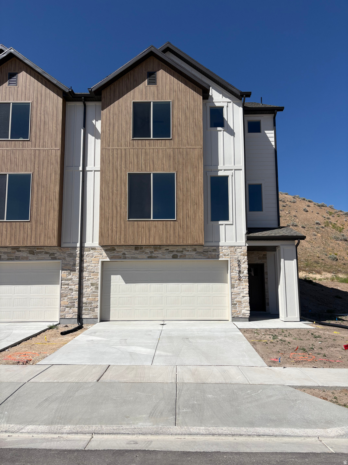 FOX CANYON TOWNHOMES - Residential