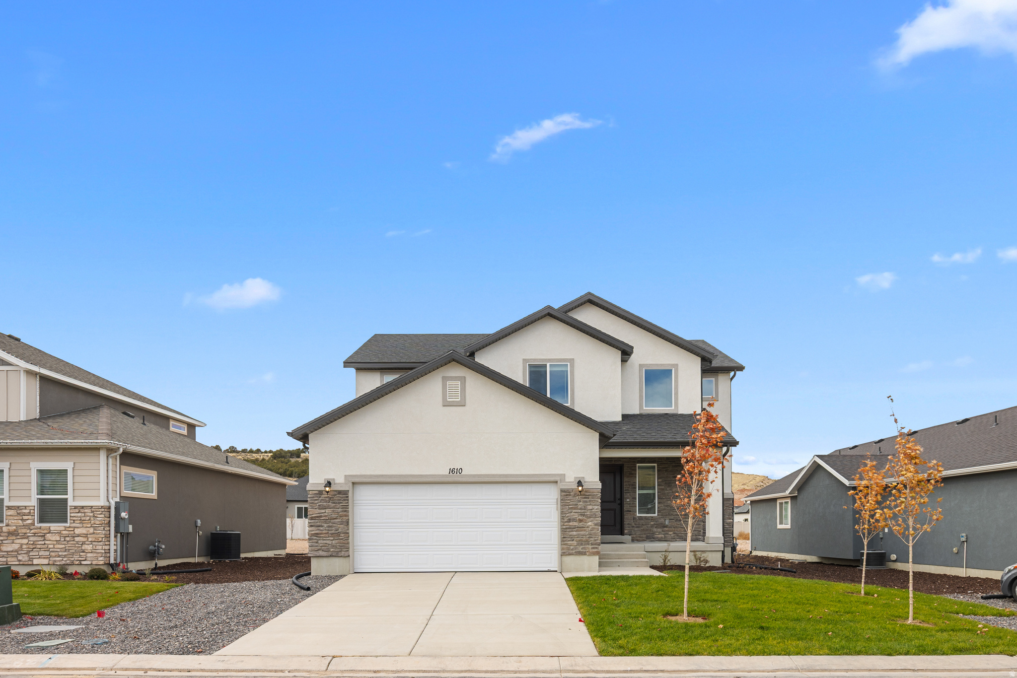 SUMMIT RIDGE THE HILLS - Residential