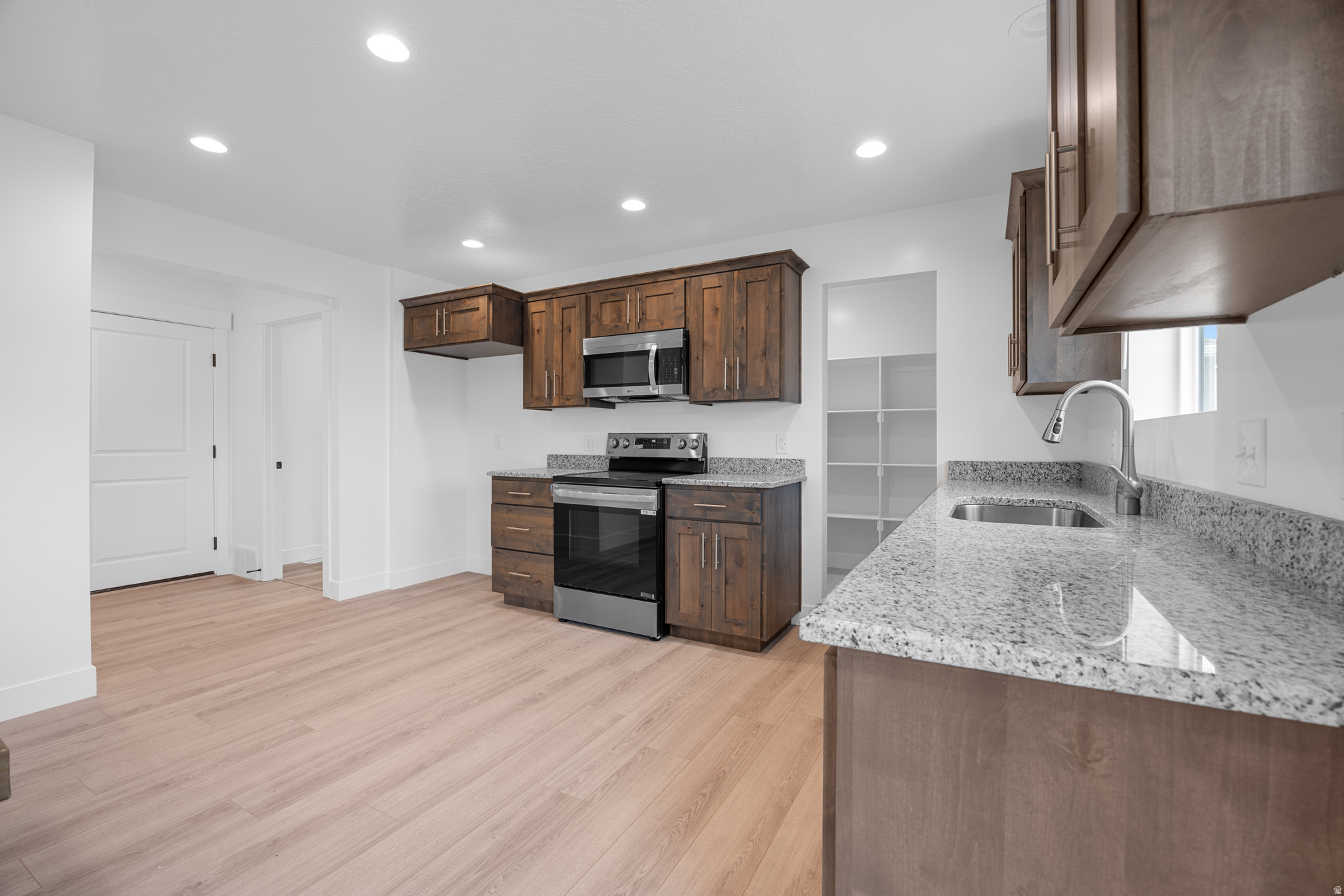 SUMMIT RIDGE THE HILLS - Residential