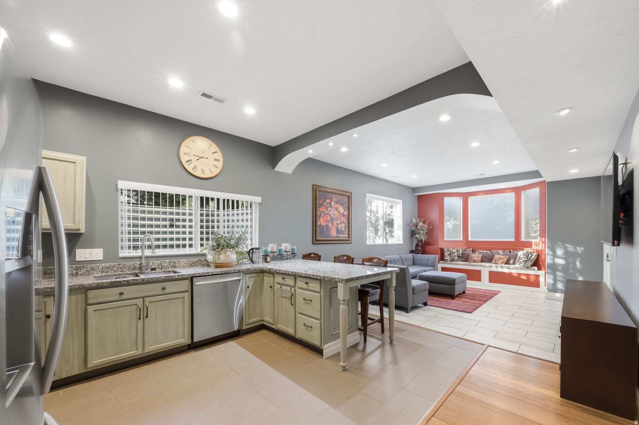 SOUTH MOUNTAIN - Residential
