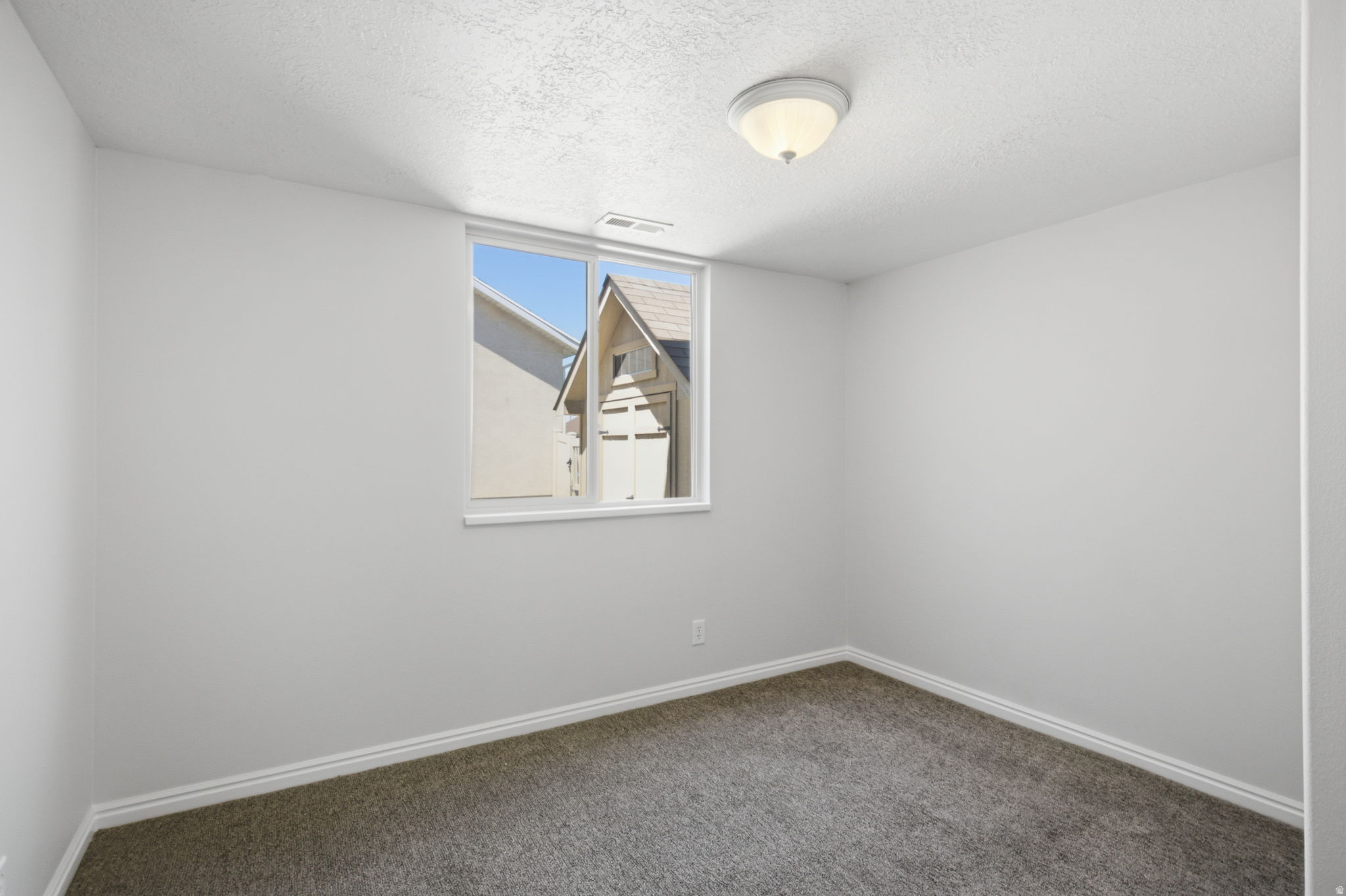 HUNTER WILLOWS PHASE 1 - Residential
