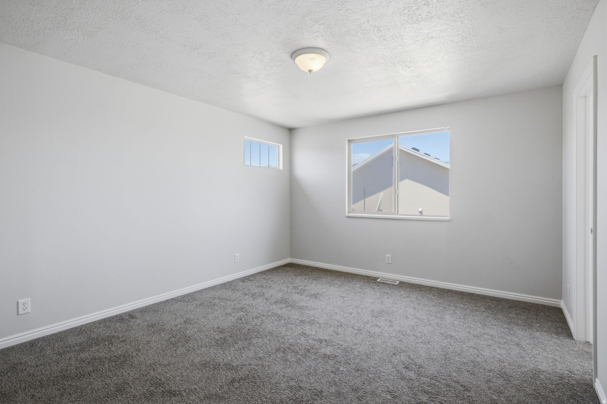 HUNTER WILLOWS PHASE 1 - Residential