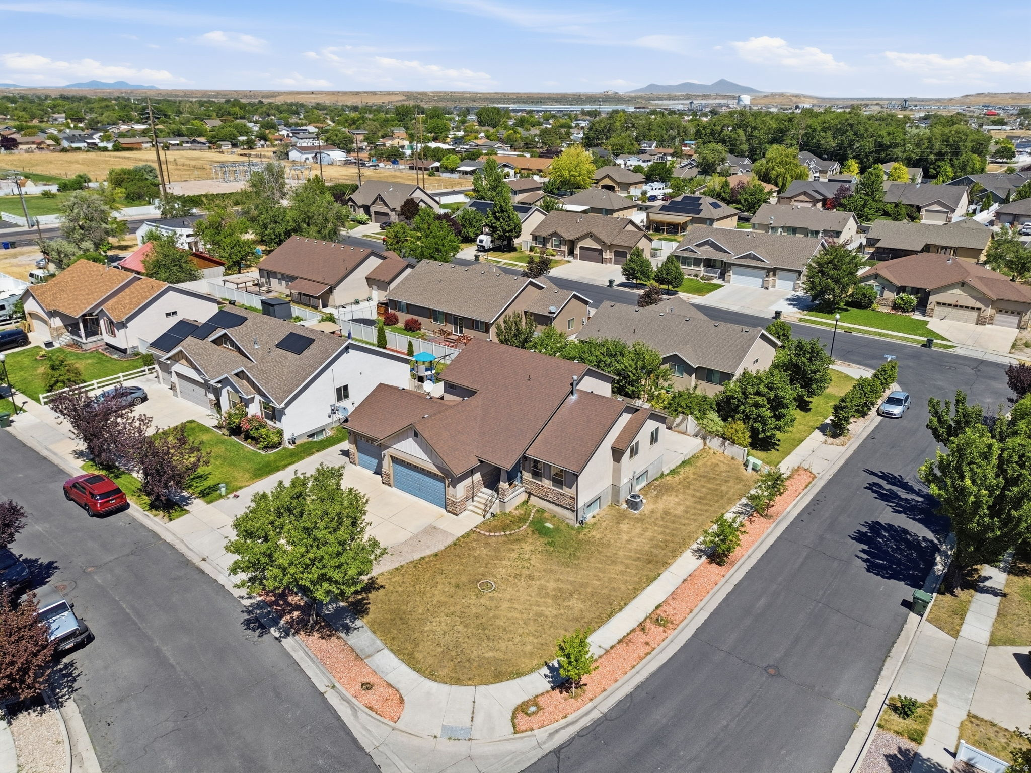 HUNTER WILLOWS PHASE 1 - Residential