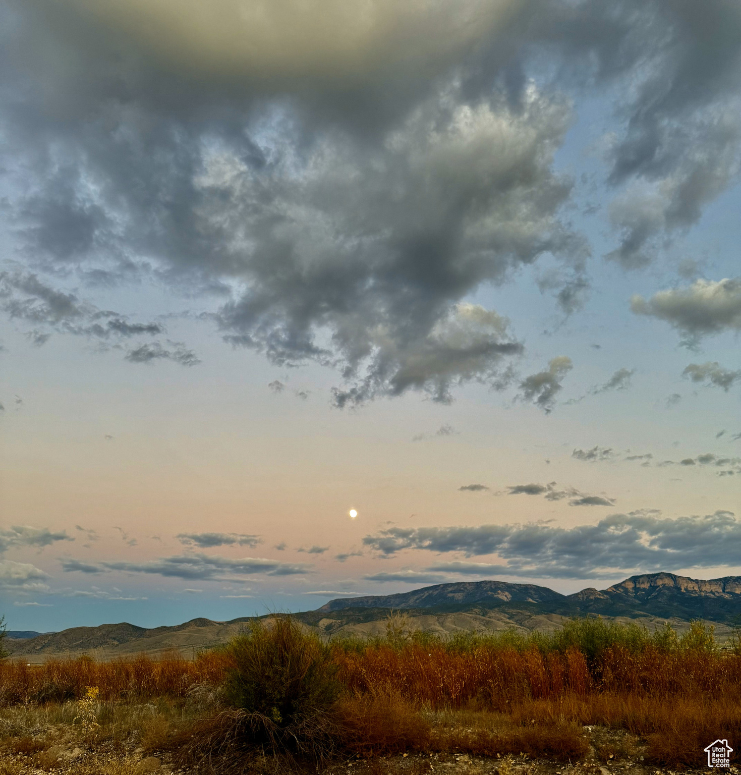 OUTLAW COUNTRY RANCHES - Land