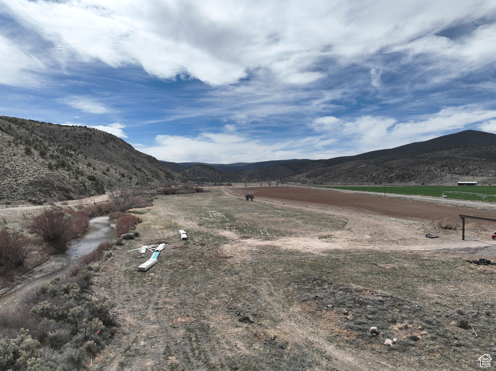 OUTLAW COUNTRY RANCHES - Land