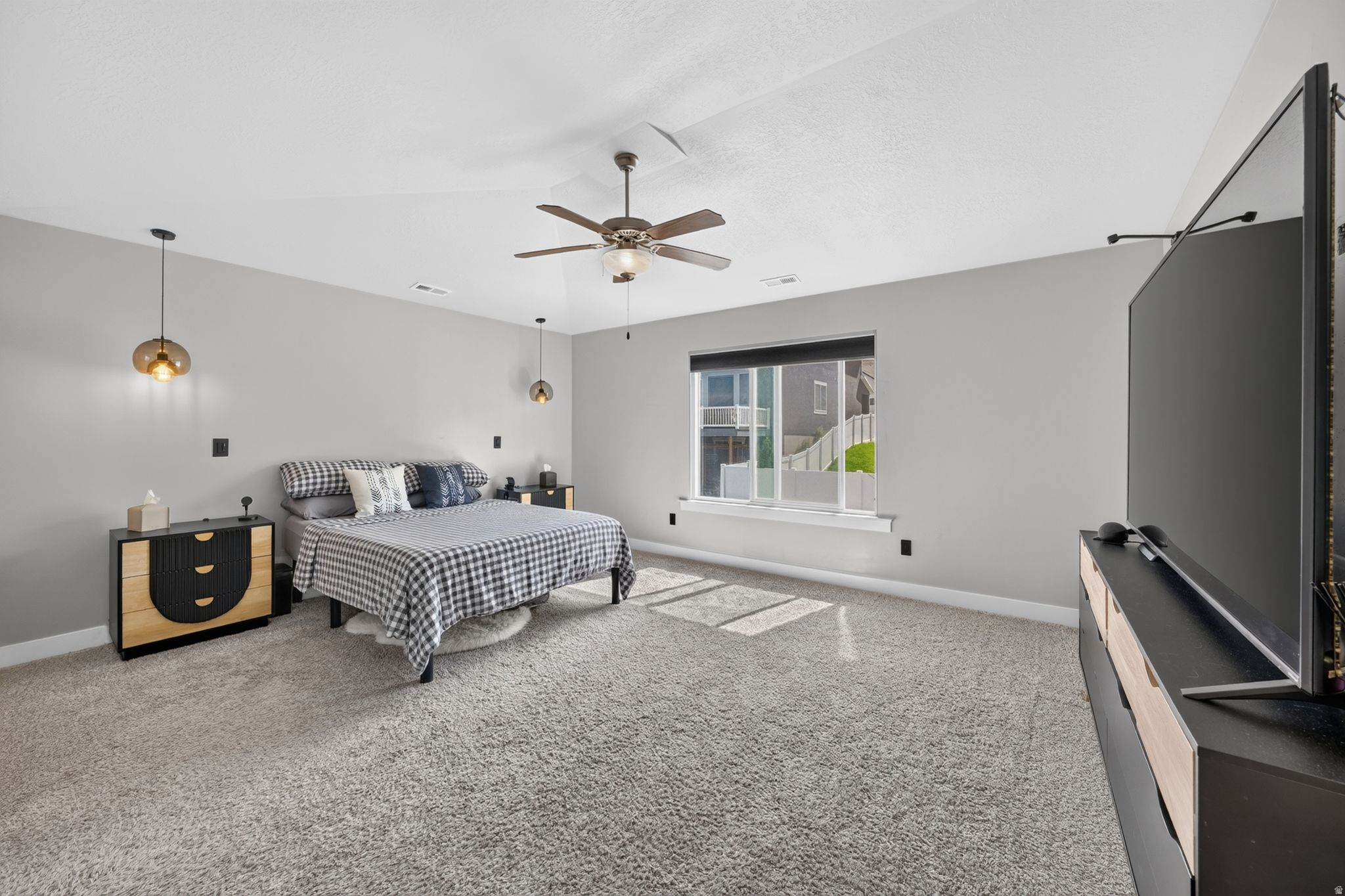 EAGLE POINT - Residential
