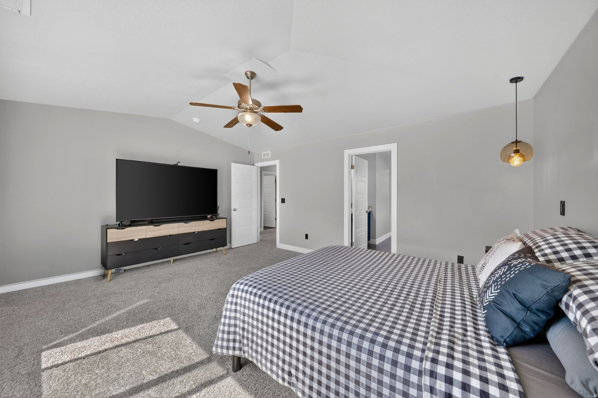 EAGLE POINT - Residential