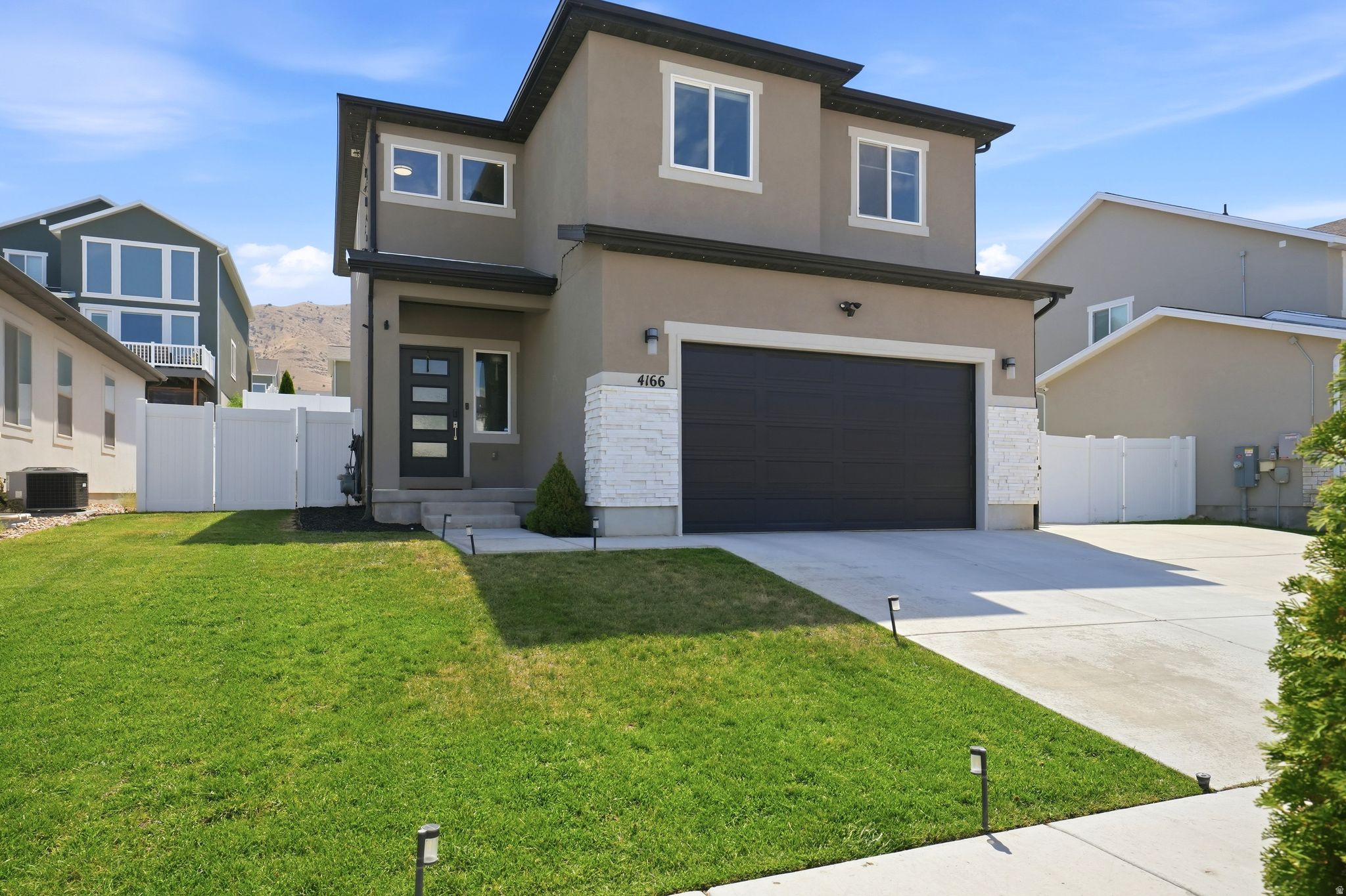EAGLE POINT - Residential