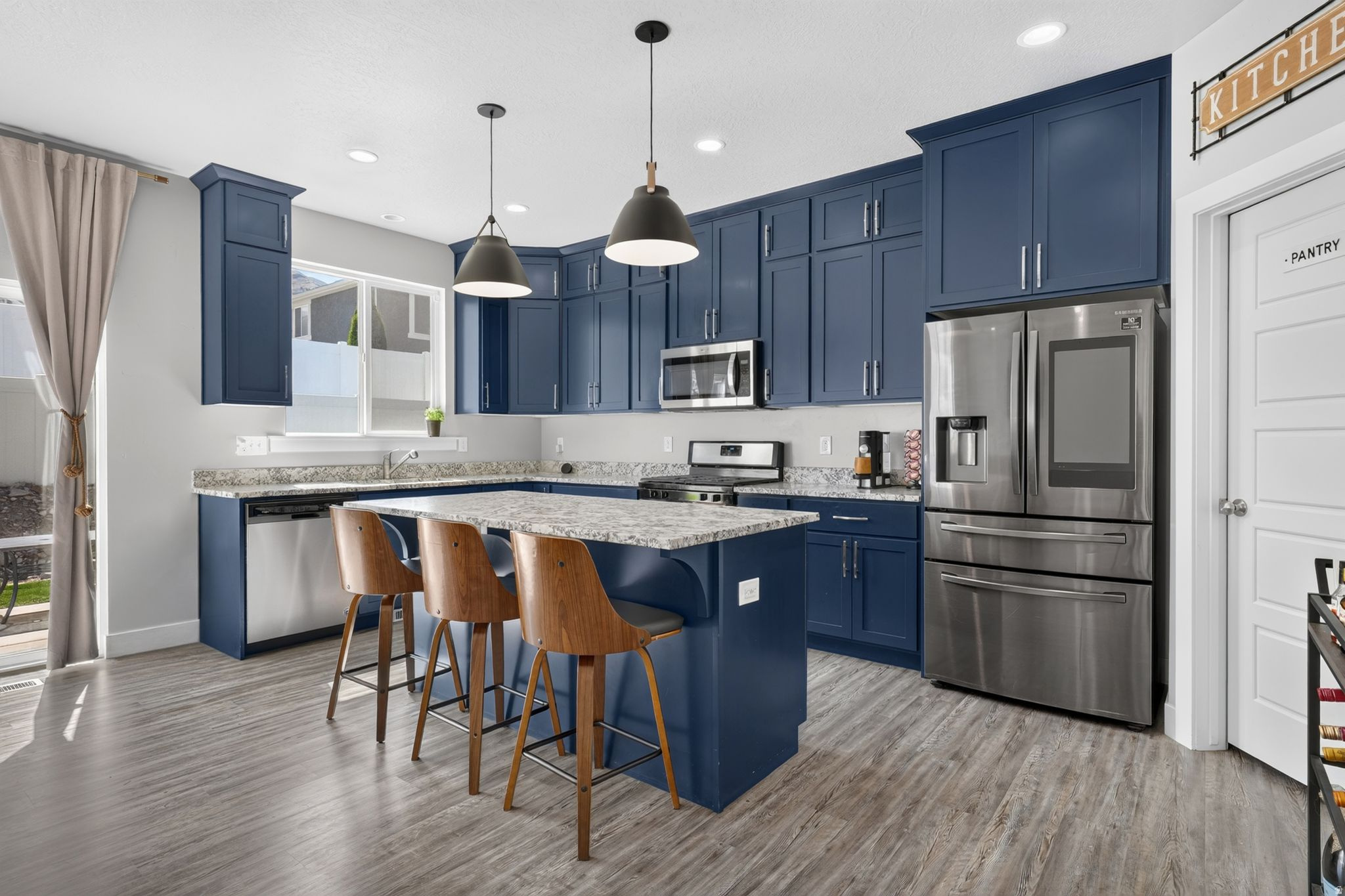 EAGLE POINT - Residential