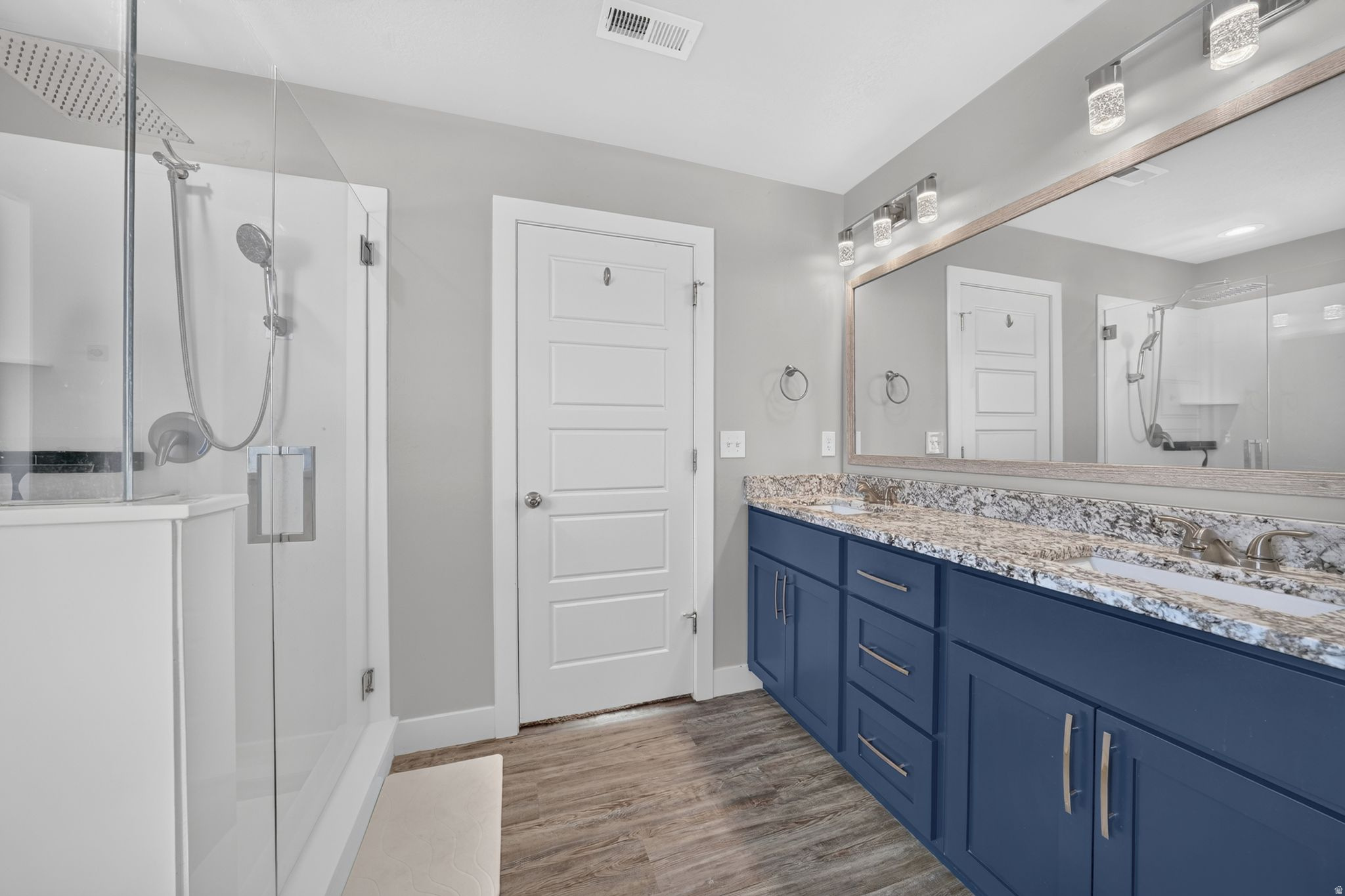 EAGLE POINT - Residential