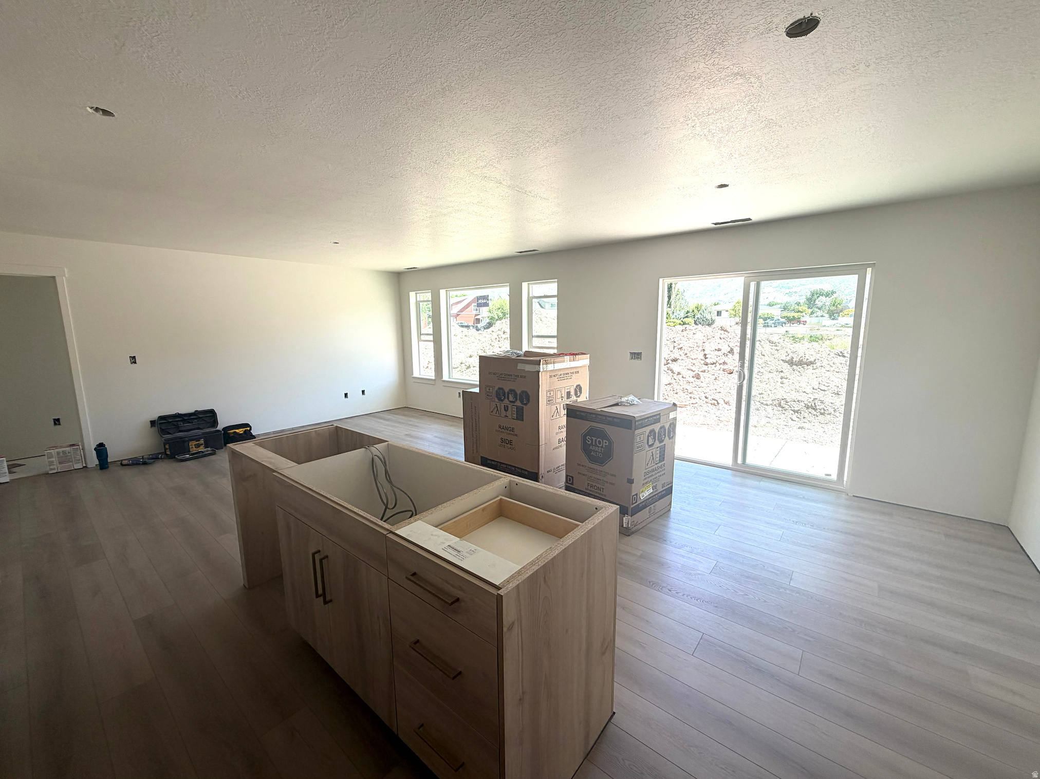 SUMMIT VIEW - Residential
