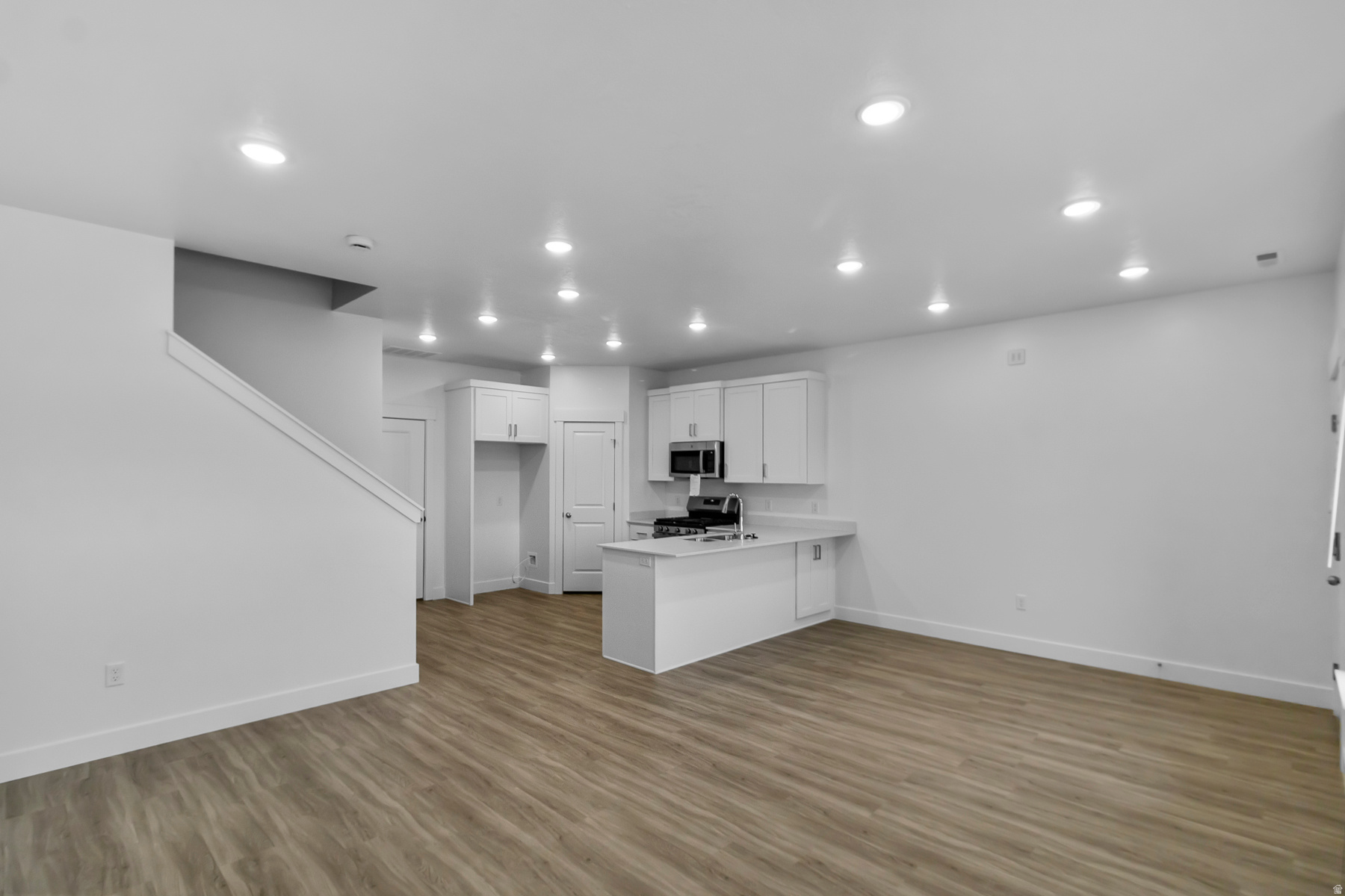 RIDGELINE PARK - Residential