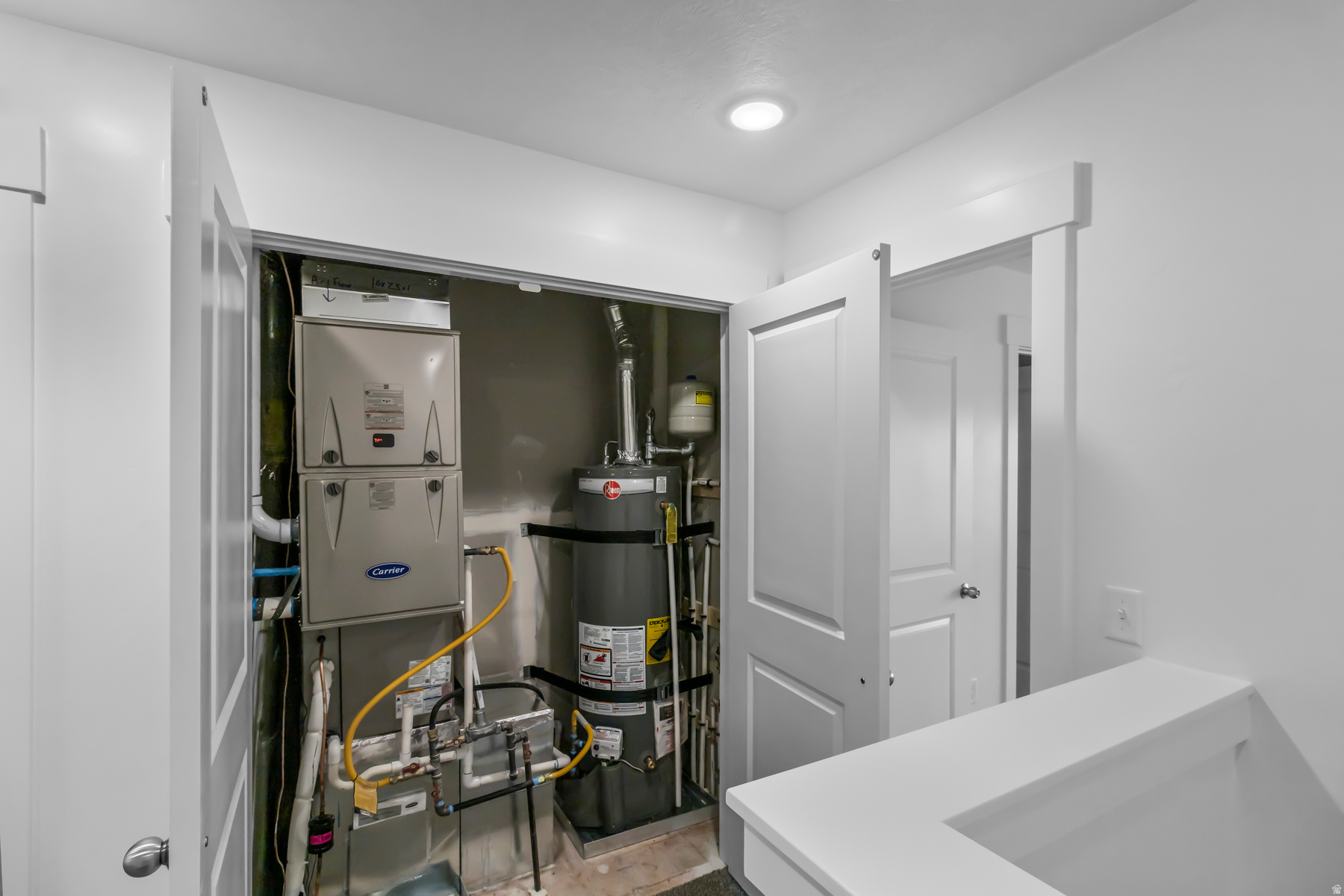 RIDGELINE PARK - Residential