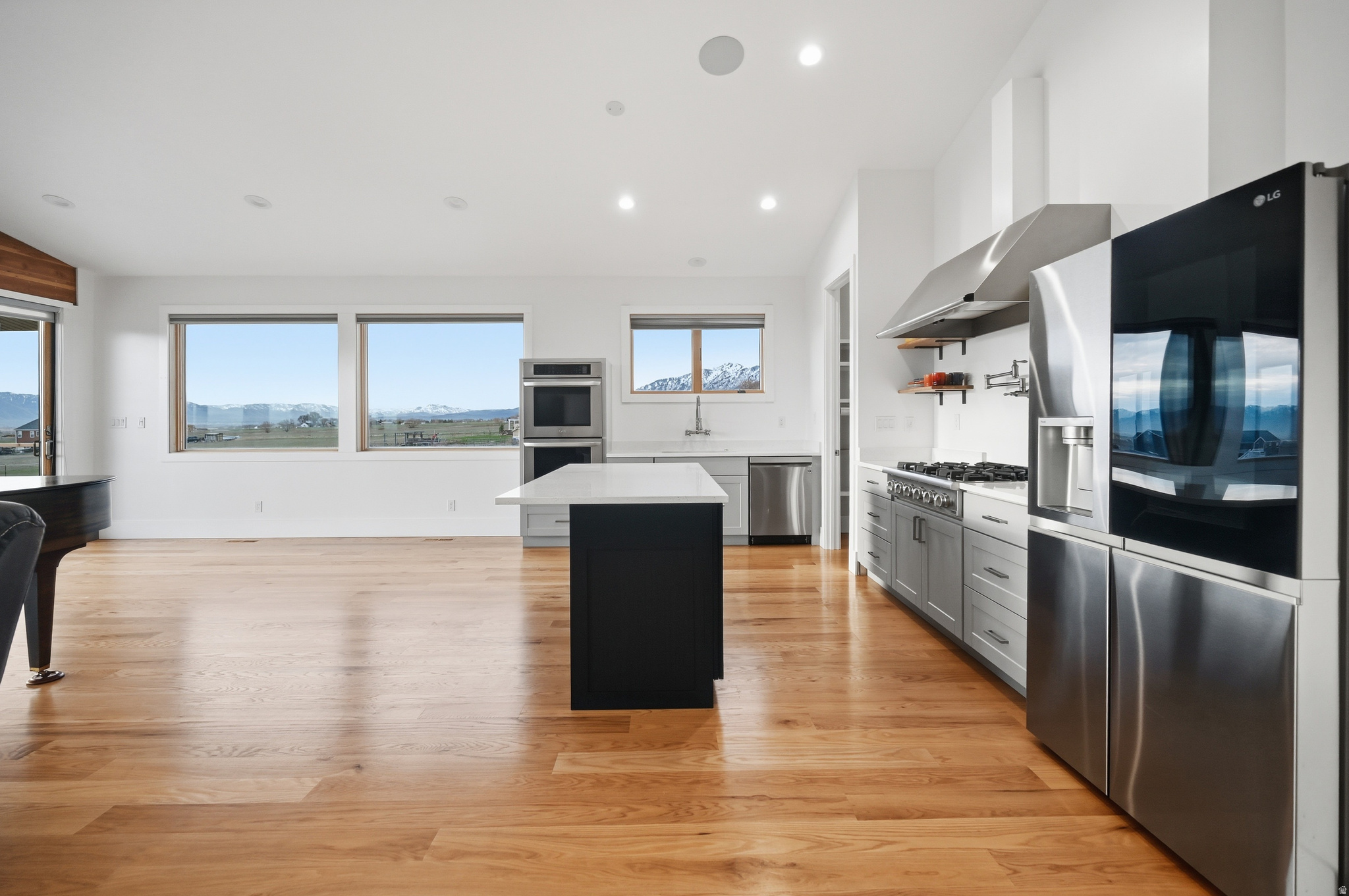 HAWKS RDG - Residential
