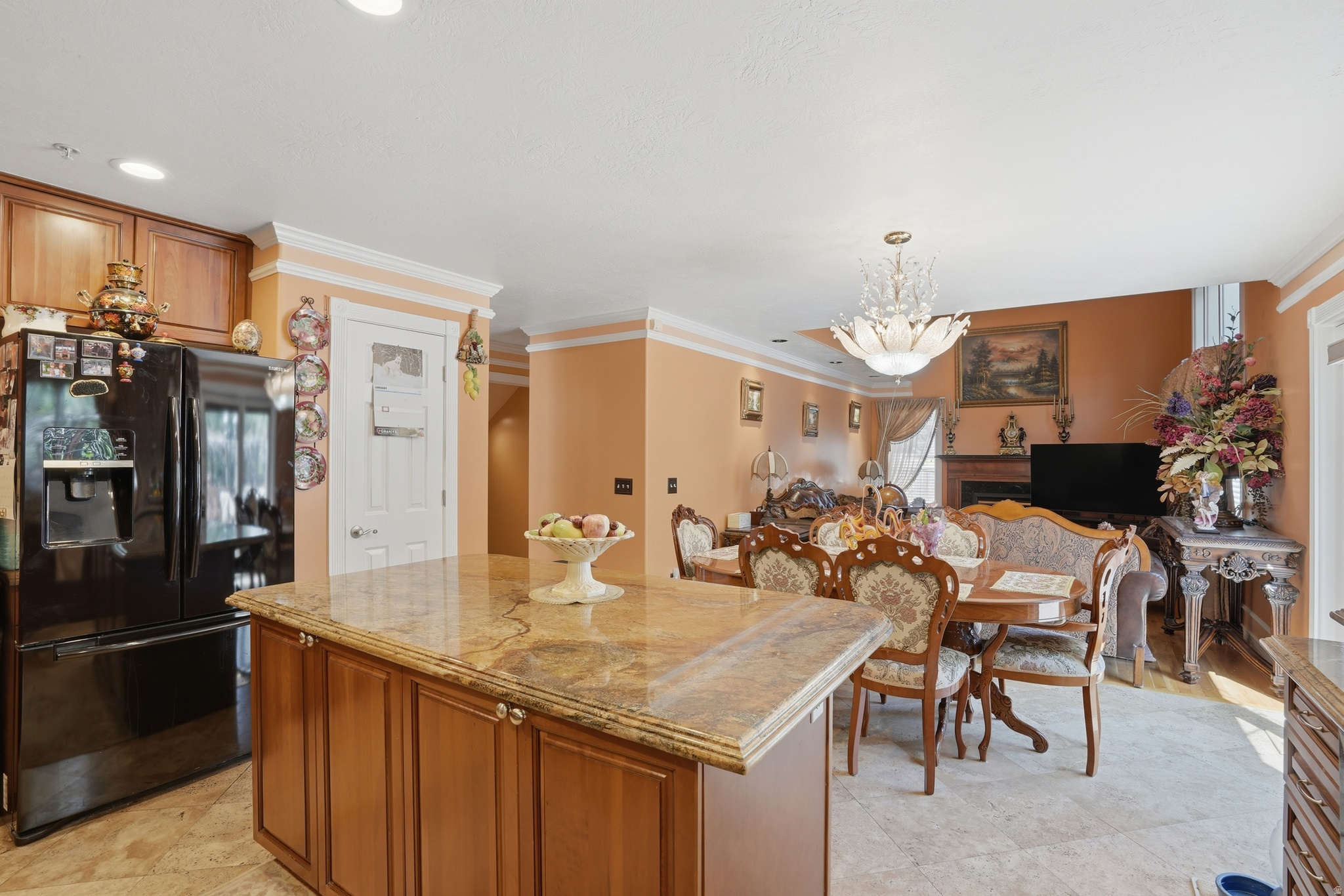 SUNCREST - Residential