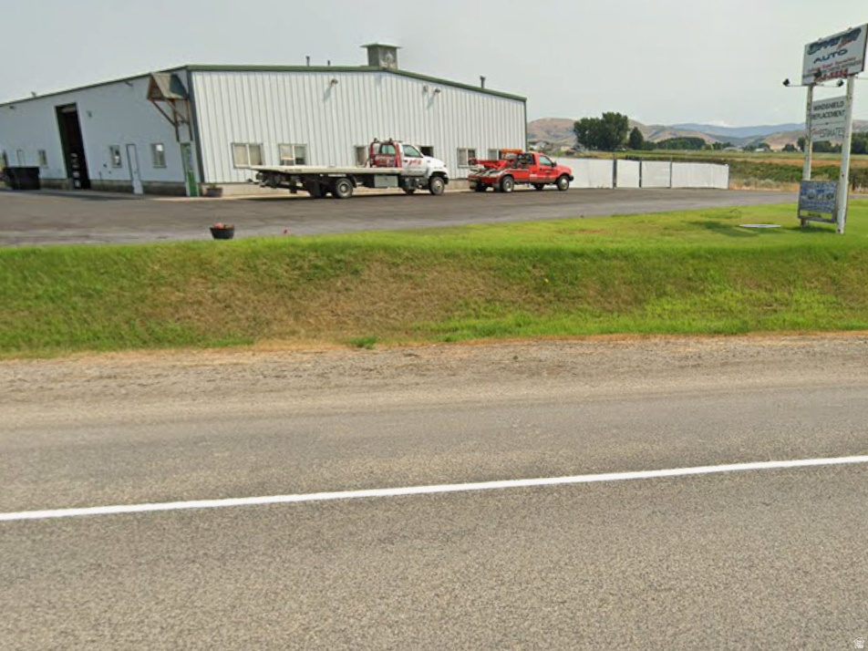 SANCREST COMMERCIAL PARK - Commercial Sale