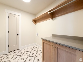 OVERLAKE - Residential