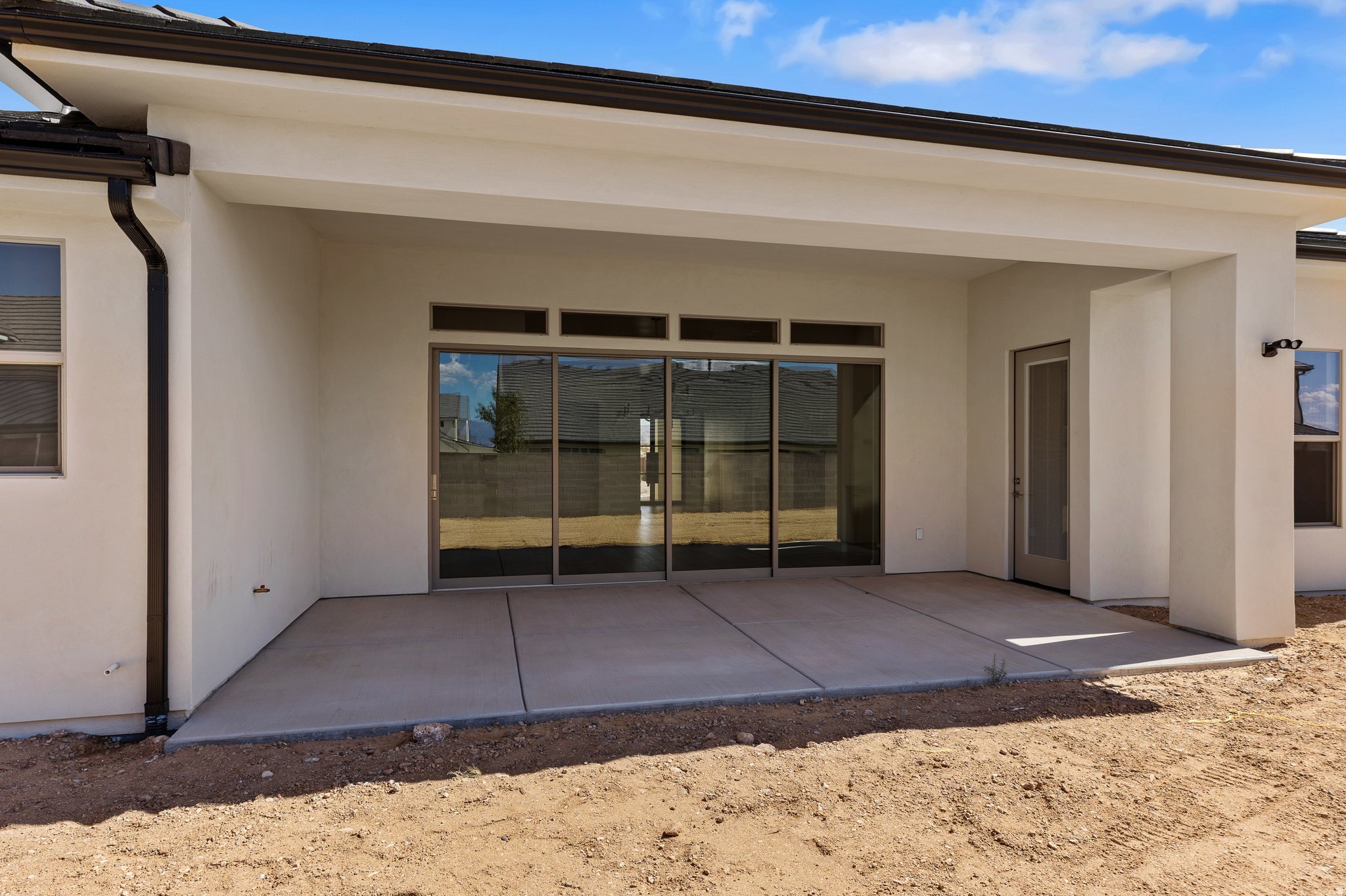DESERT SOLARIS - Residential