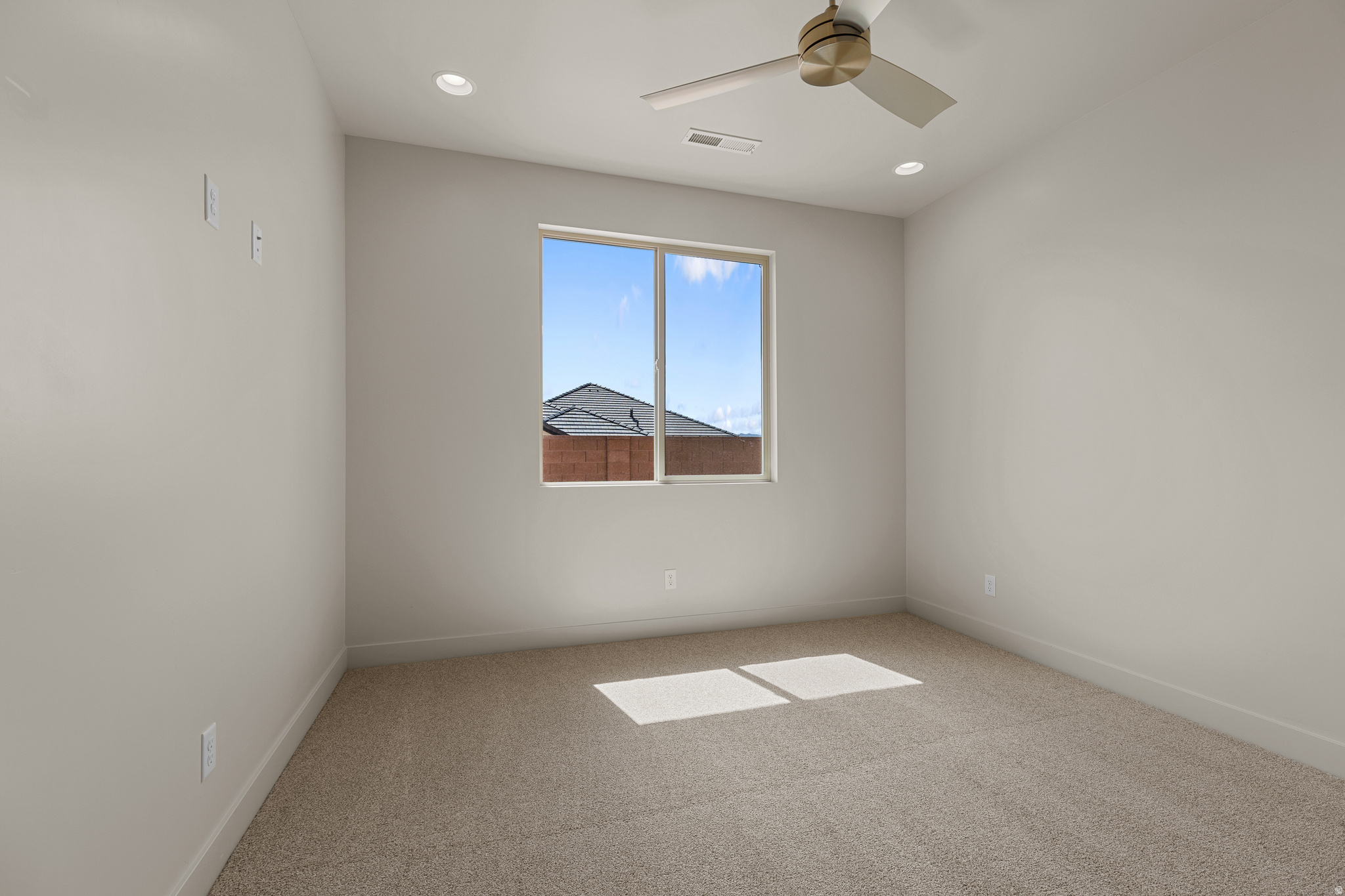 DESERT SOLARIS - Residential