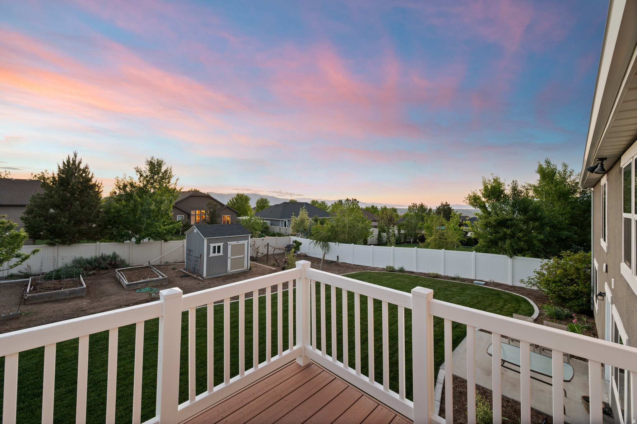 HARRISON HEIGHTS - Residential
