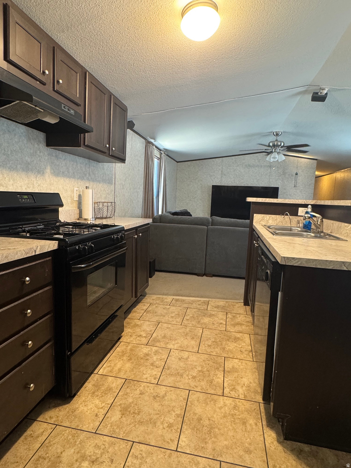 OVERPASS POINT - Residential