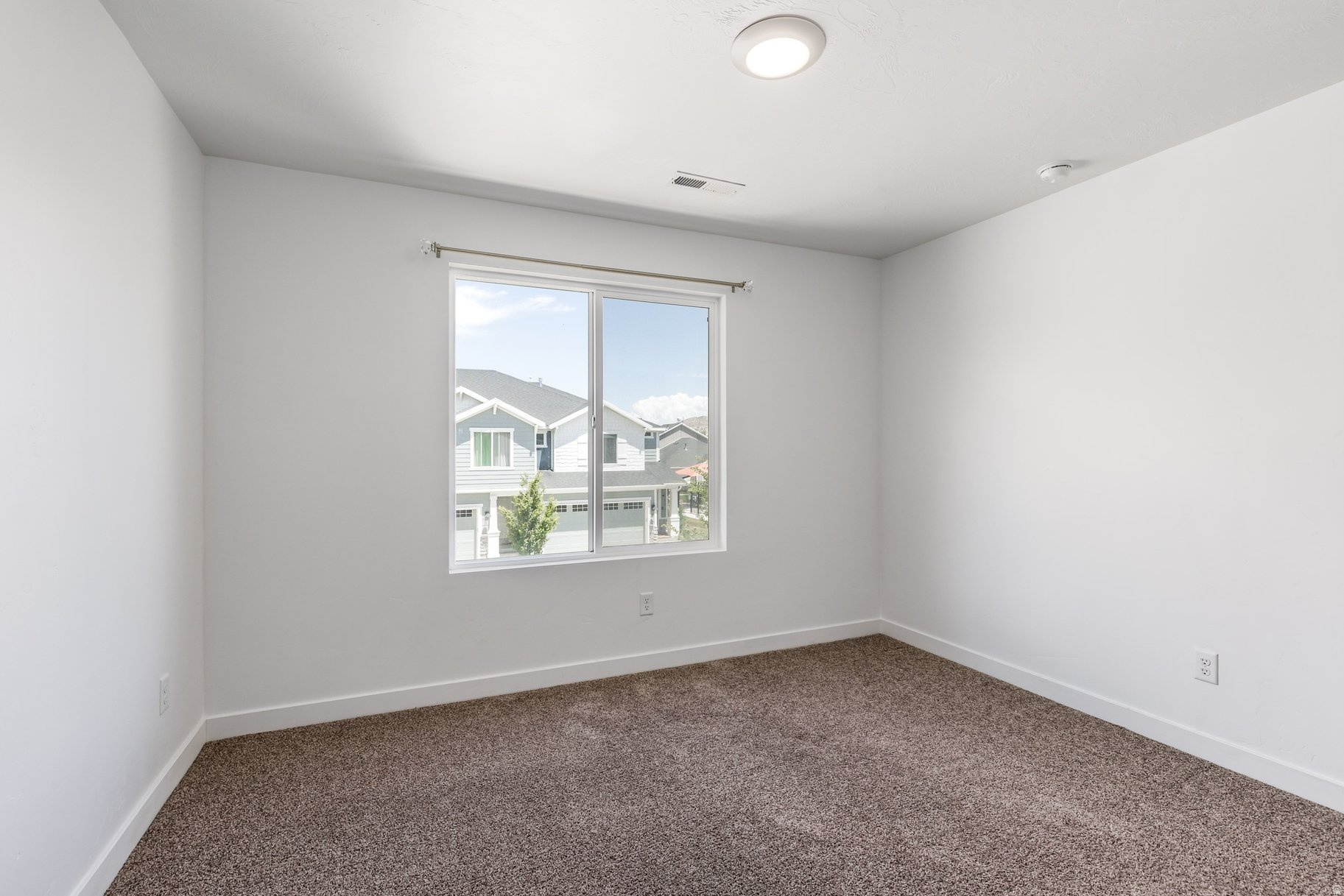 EAGLE POINT - Residential