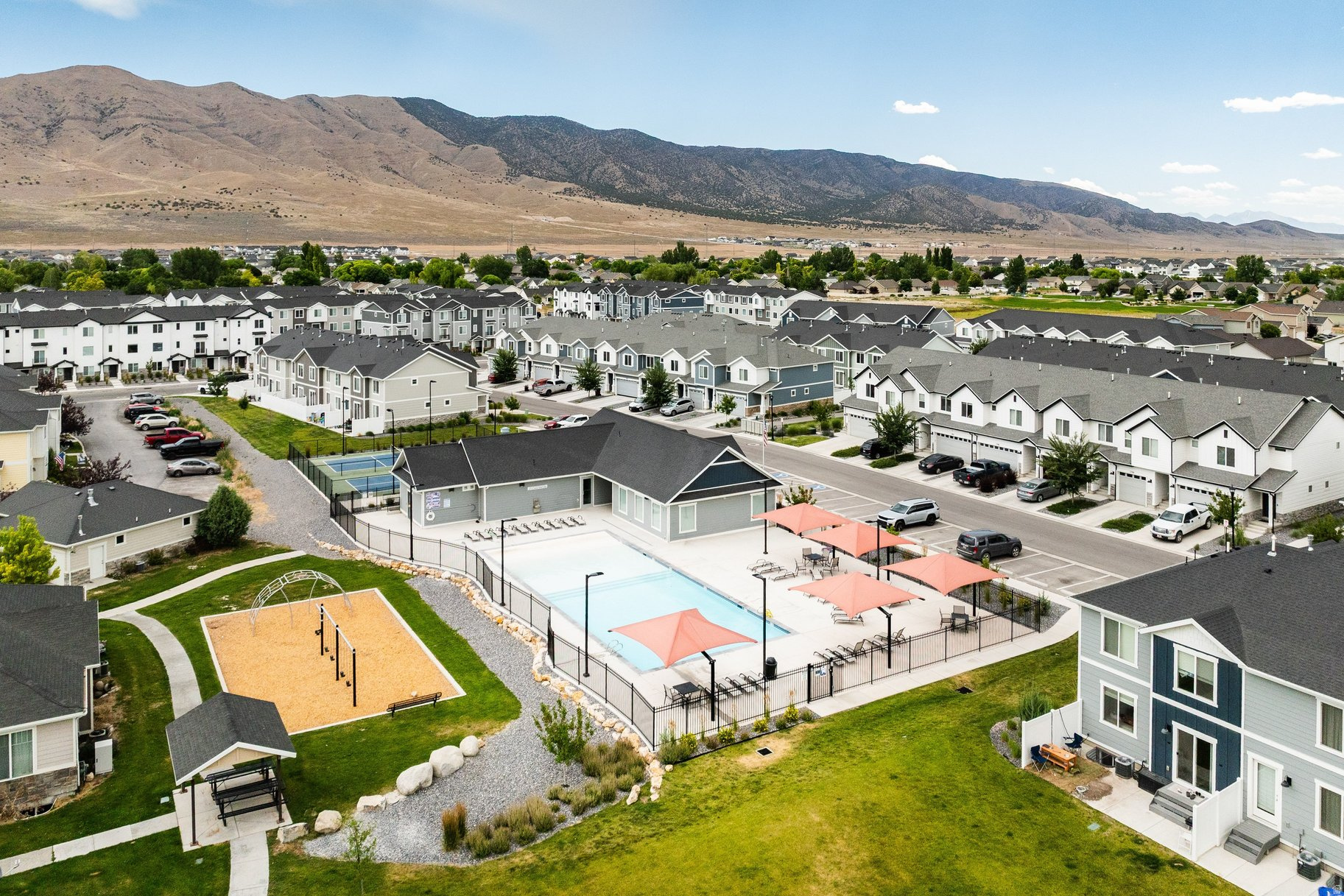 EAGLE POINT - Residential