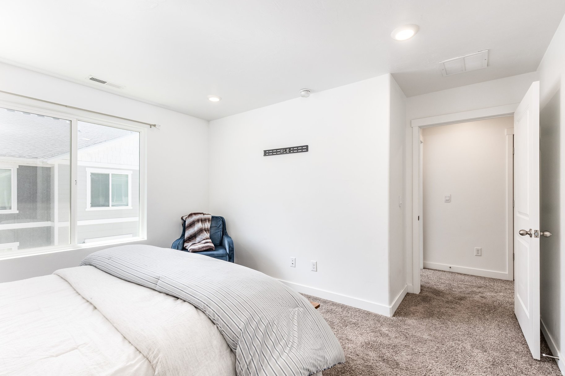 EAGLE POINT - Residential