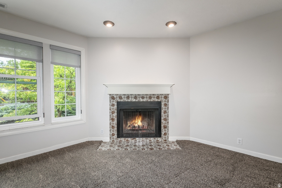 HALLS 5TH AVE CONDM - Residential