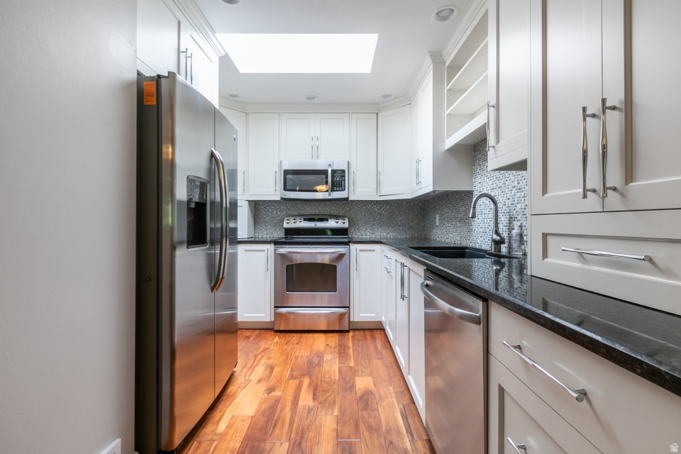 HALLS 5TH AVE CONDM - Residential