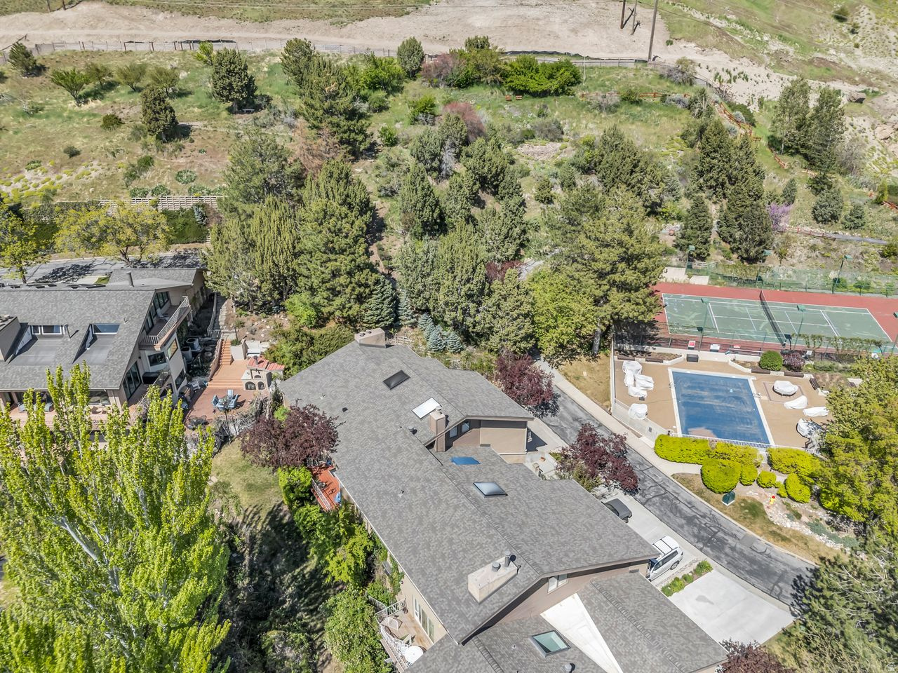 NORTH - Residential