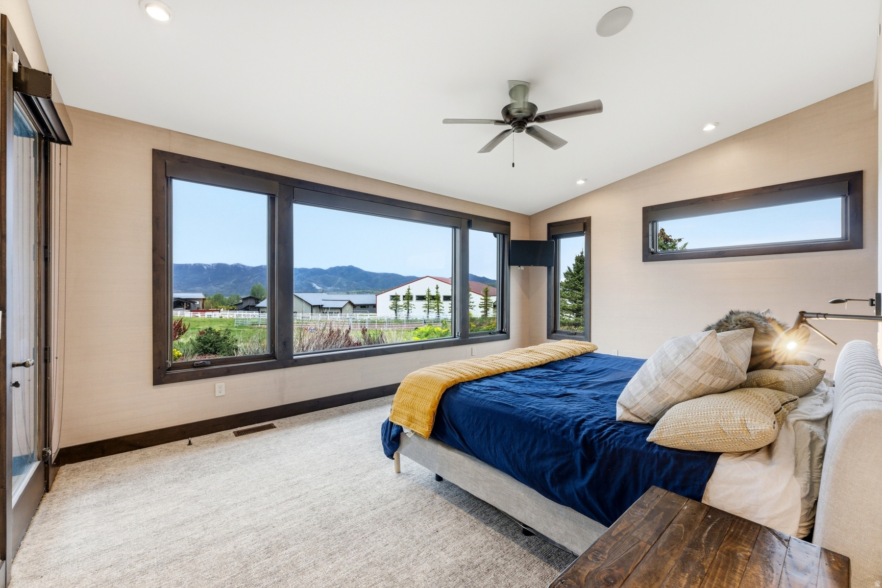 SILVER CREEK ESTATES - Residential