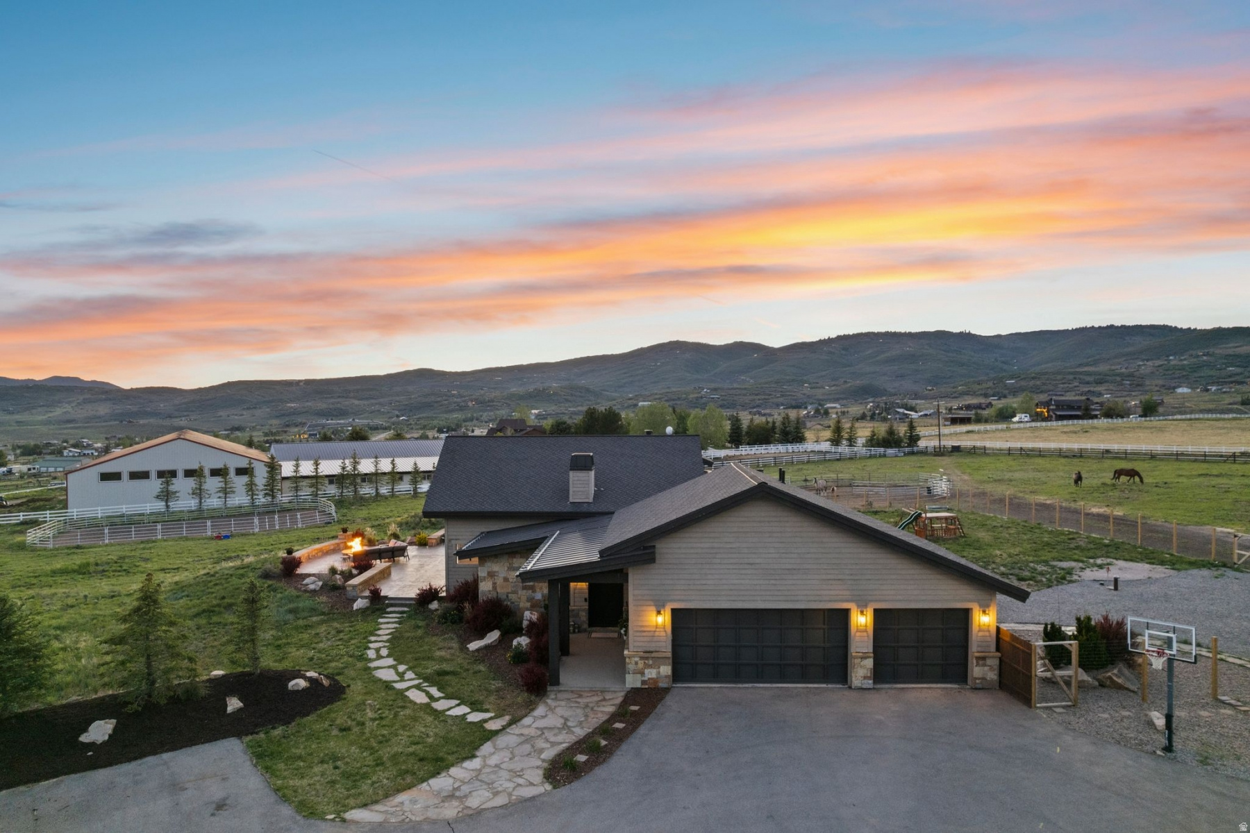 SILVER CREEK ESTATES - Residential