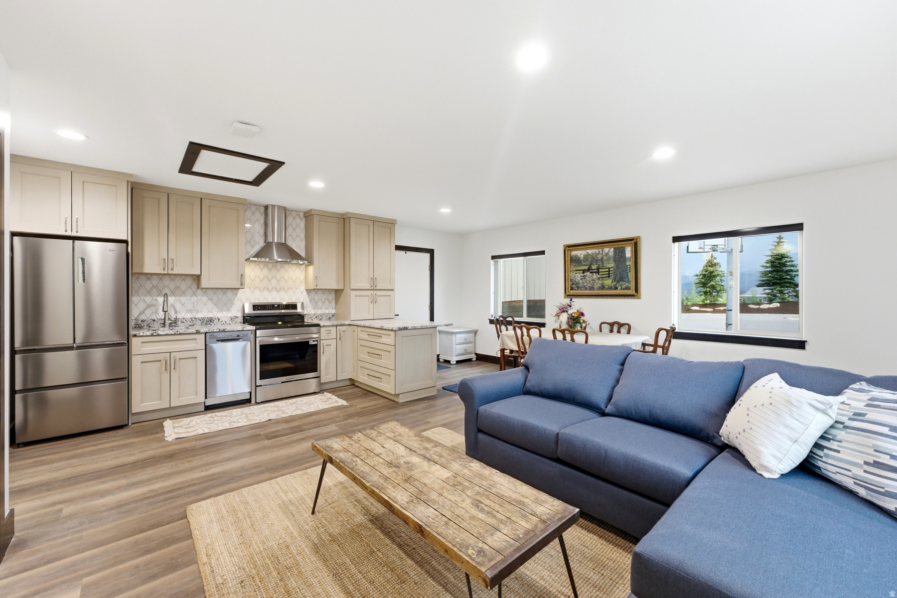 SILVER CREEK ESTATES - Residential