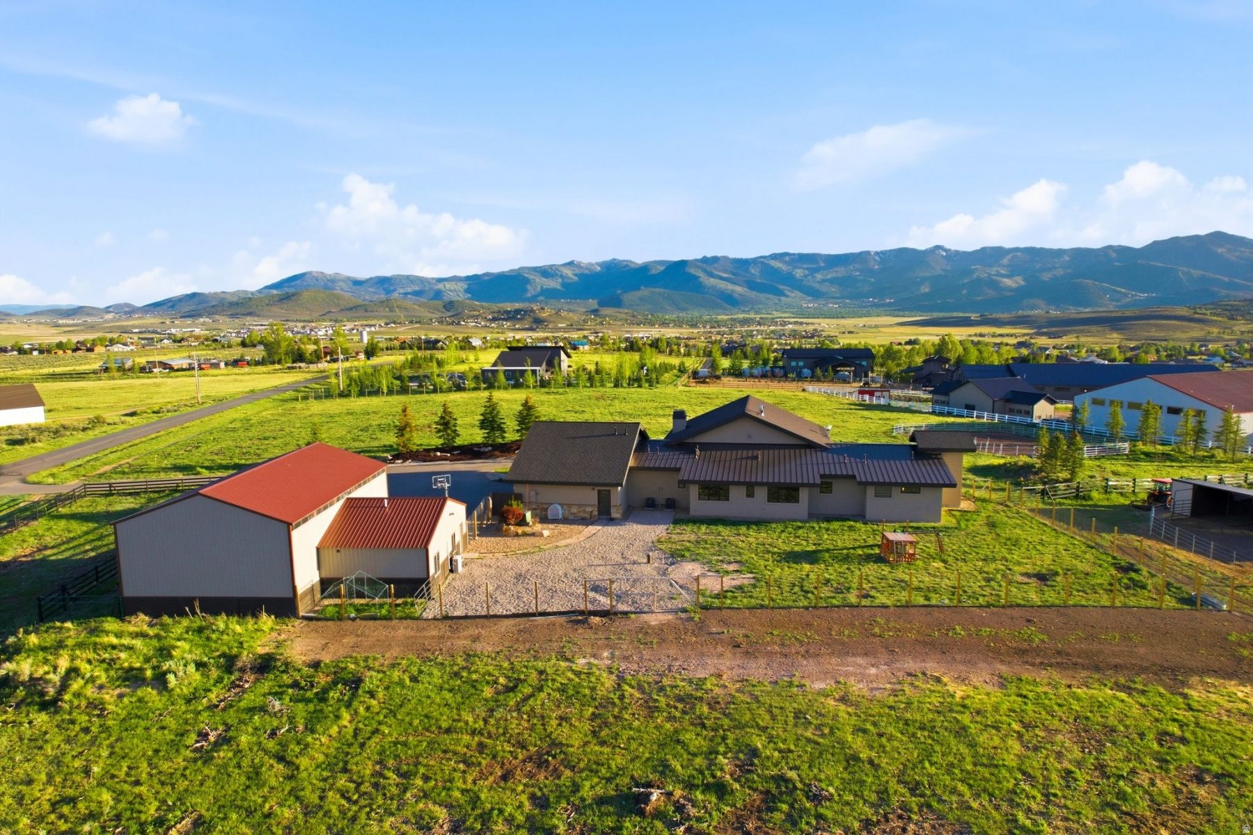 SILVER CREEK ESTATES - Residential