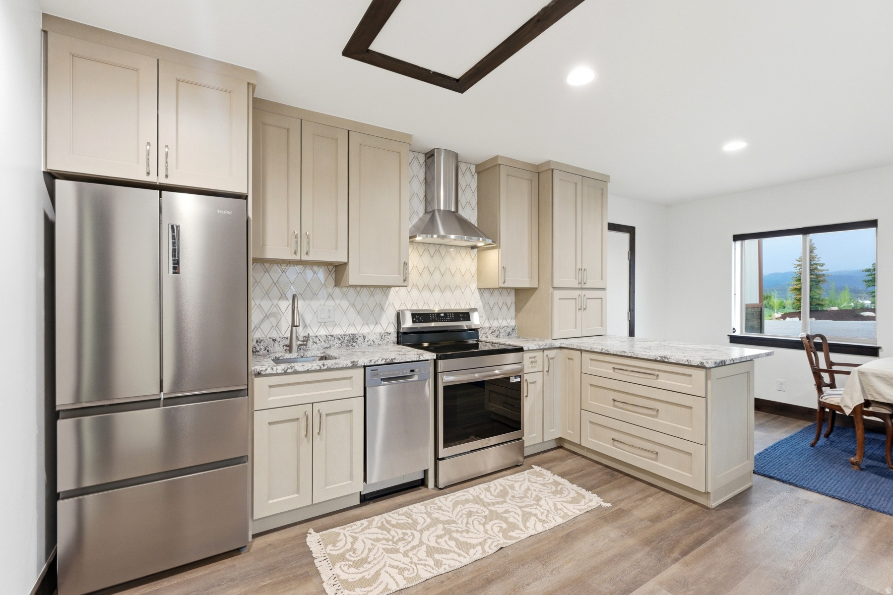 SILVER CREEK ESTATES - Residential