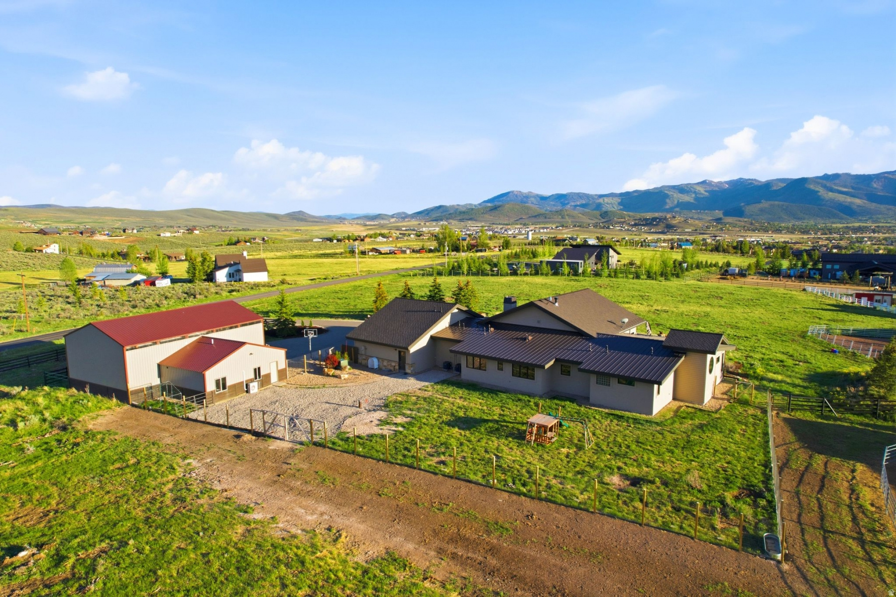 SILVER CREEK ESTATES - Residential