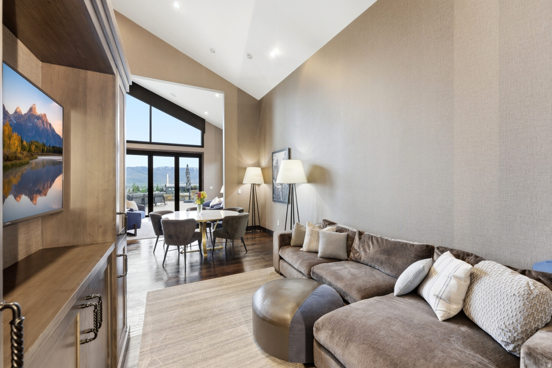 SILVER CREEK ESTATES - Residential