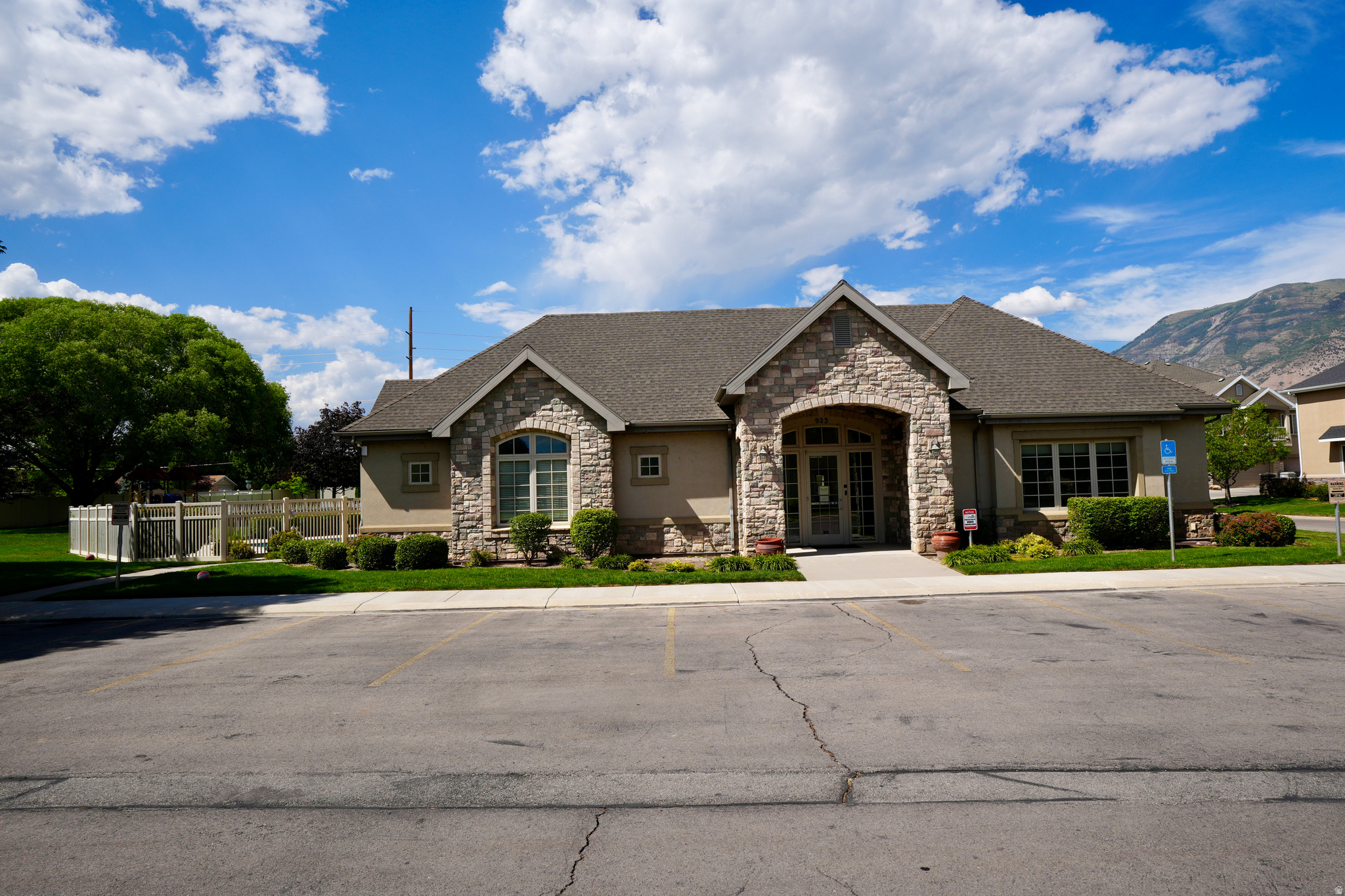 HAYMAKER RETREAT CON - Residential