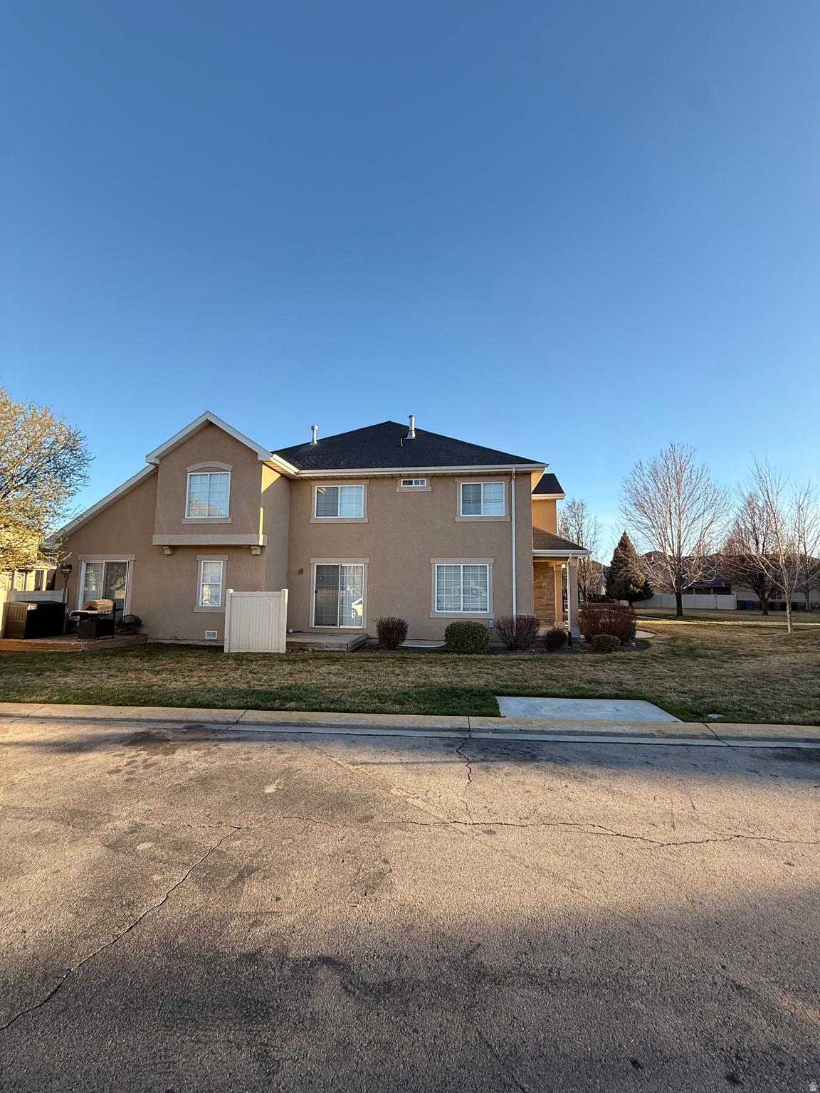 HAYMAKER RETREAT CON - Residential