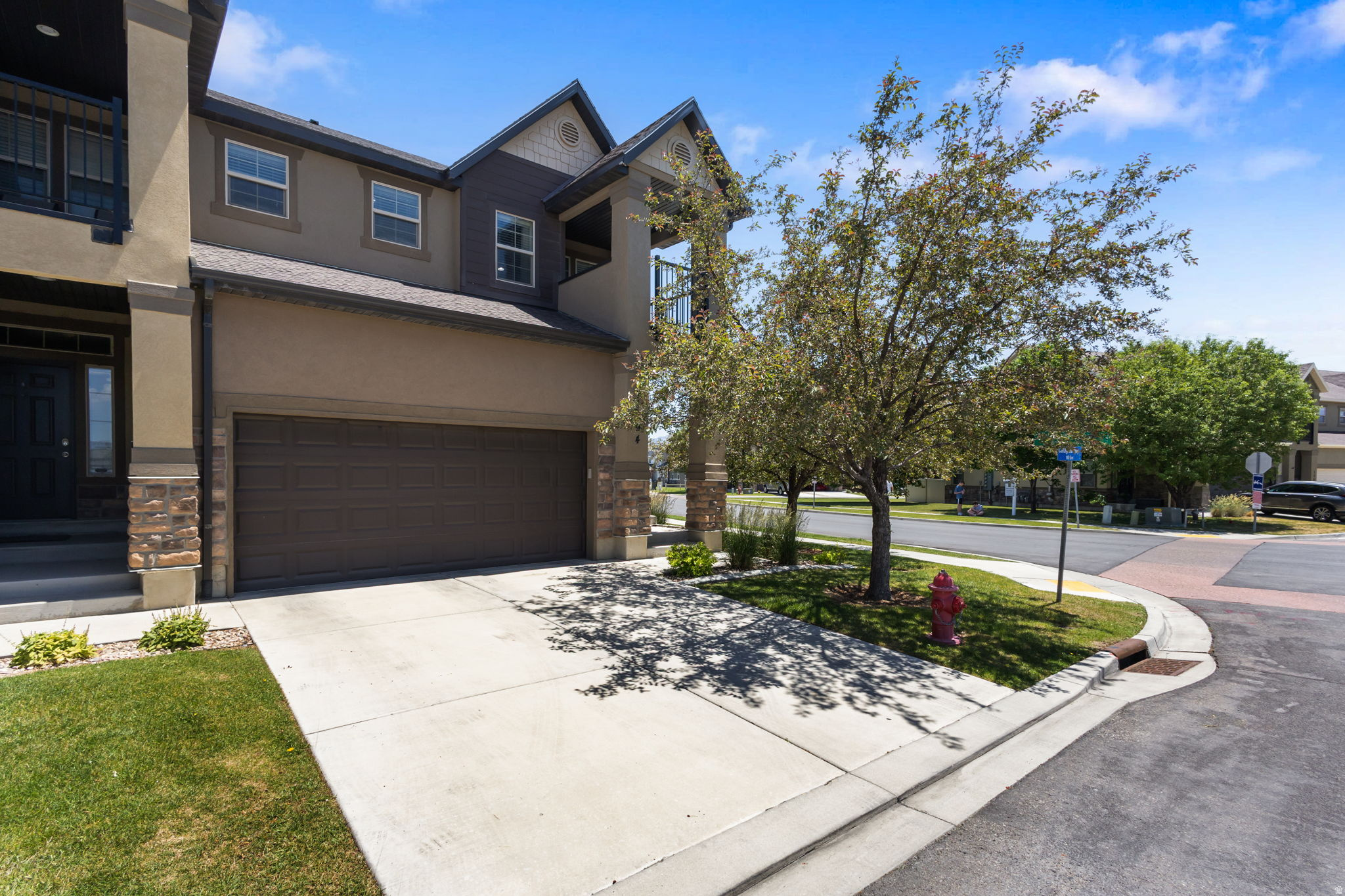 SARATOGA SPRINGS - Residential