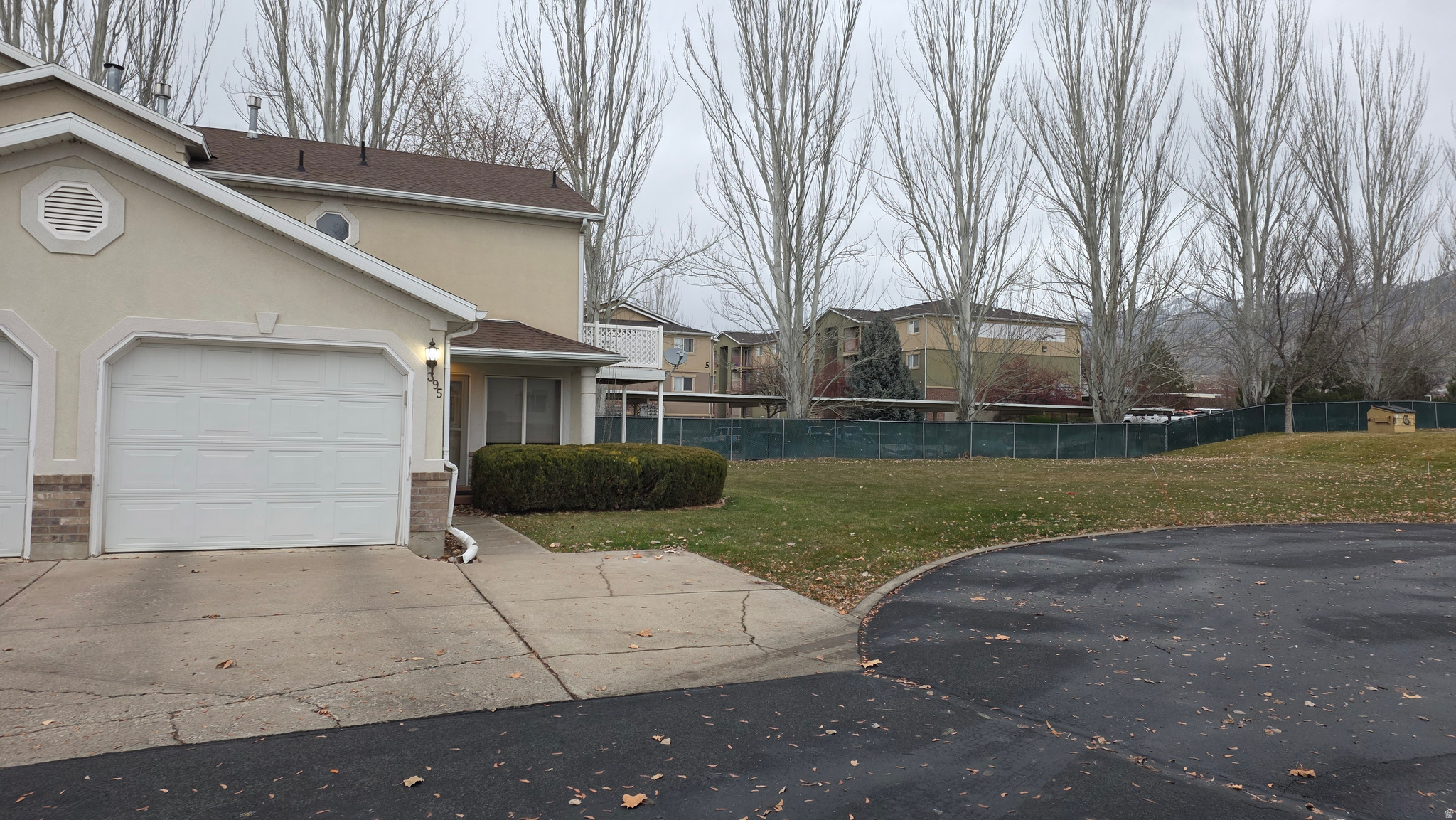DEVONSHIRE DOWNS - Residential