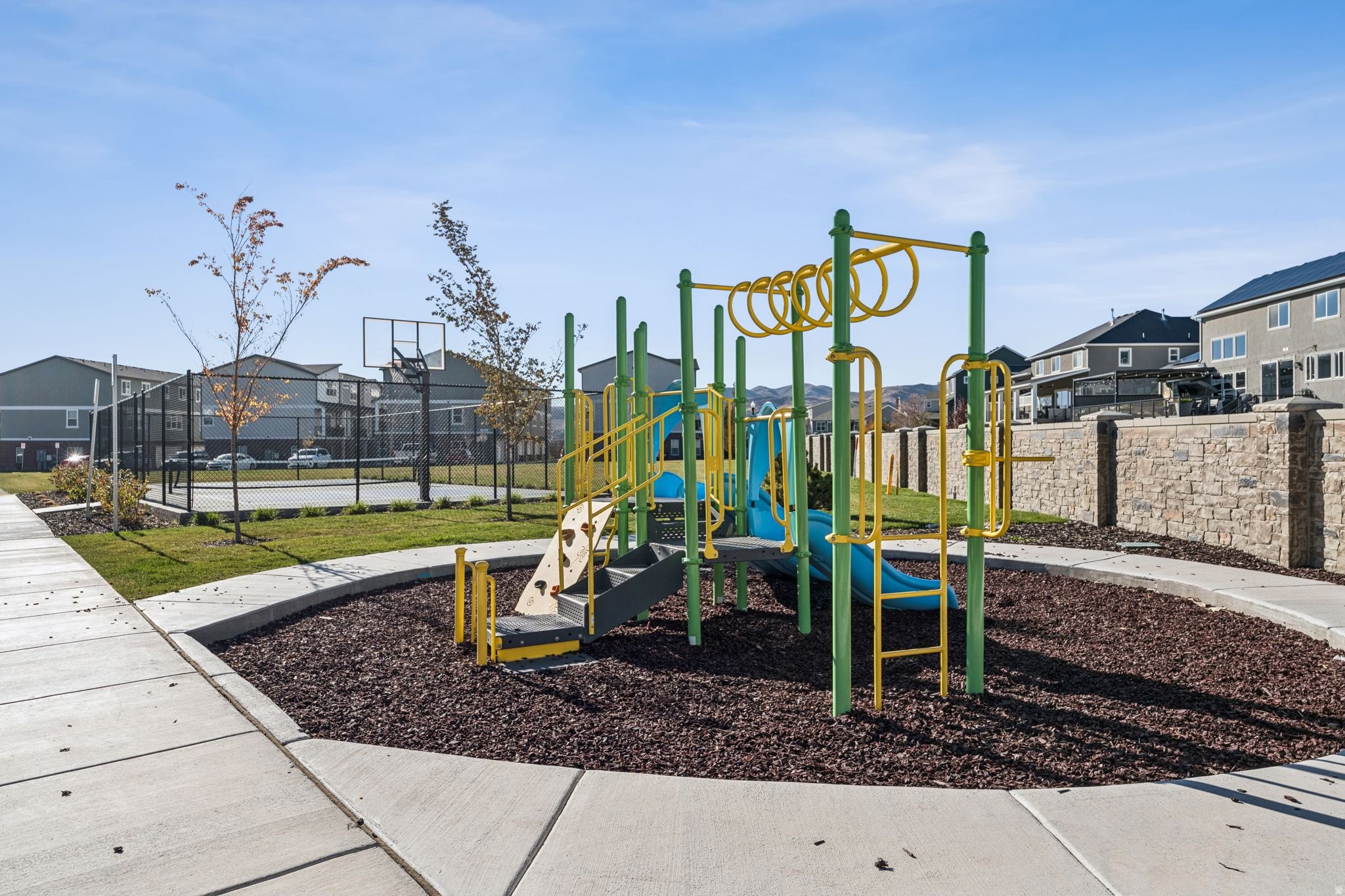 PARKSIDE - Residential