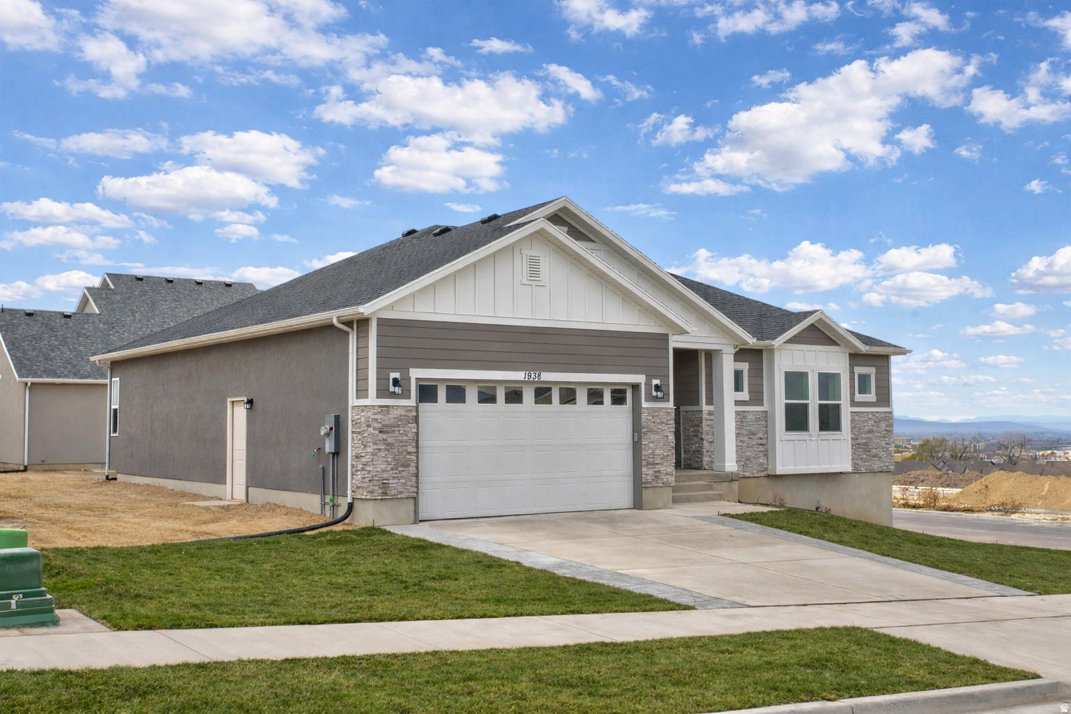 OAKRIDGE COVE - Residential
