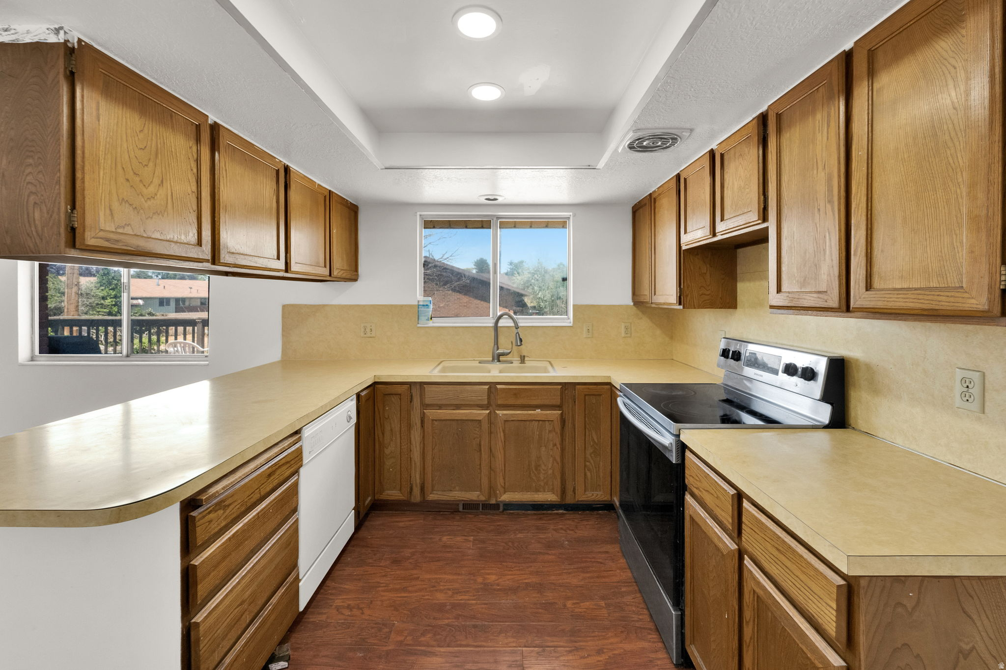 VALHALLA ESTATES - Residential