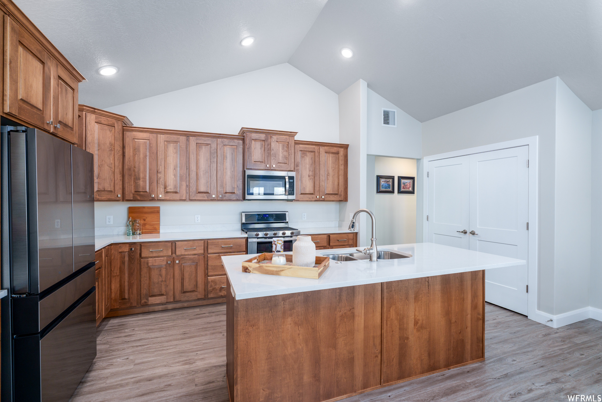 THE VILLAS @ LEGACY - Residential